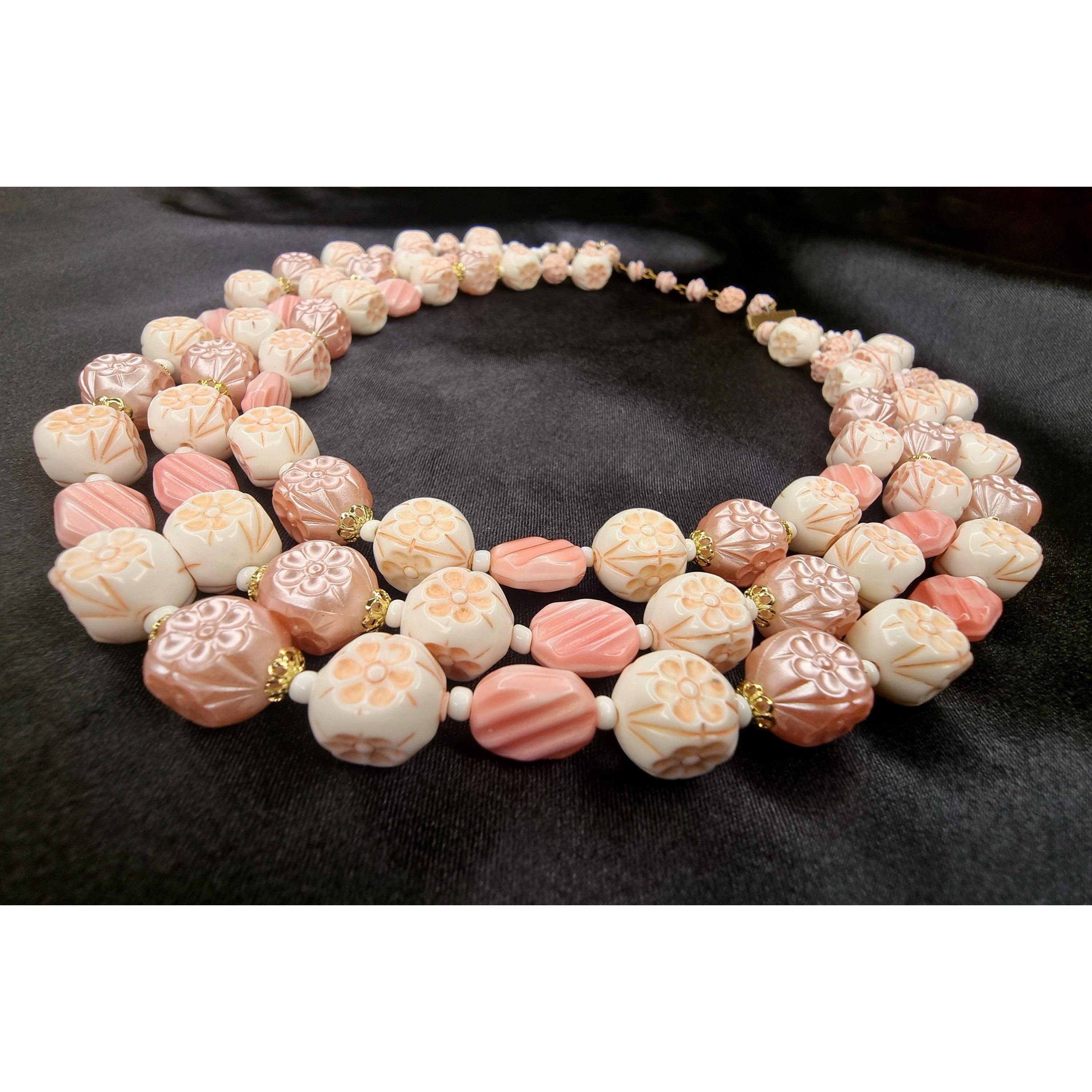 Other Vintage 1960s Pink Flower Beaded Necklace Size ONE SIZE - 4 Thumbnail