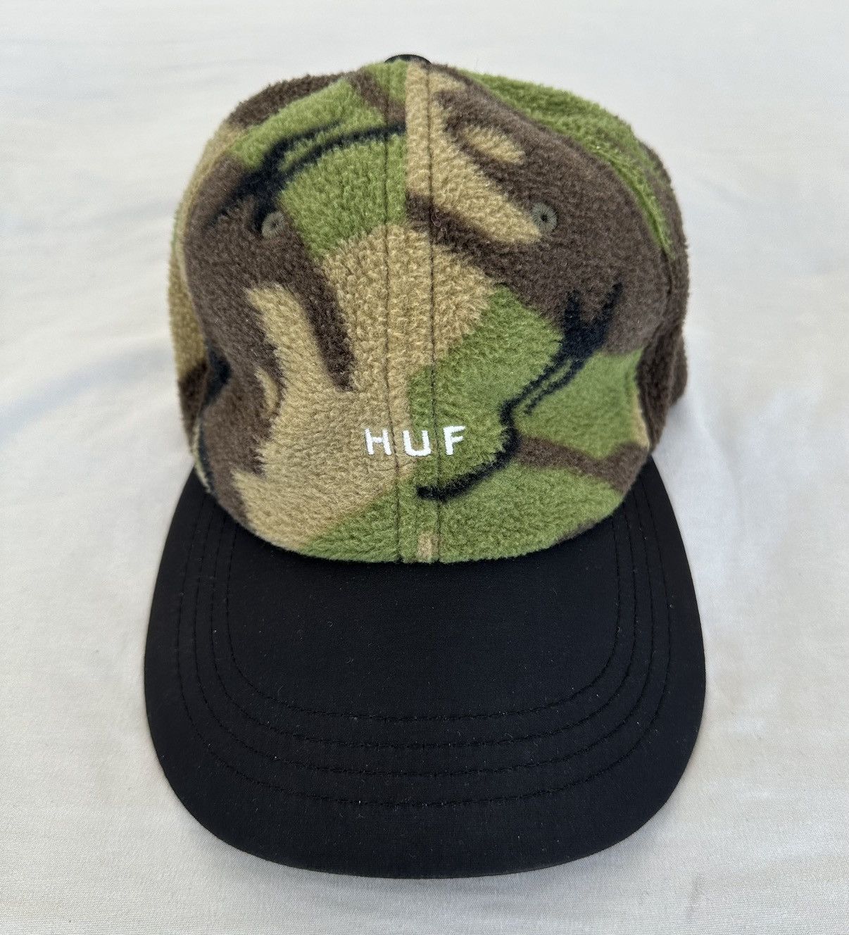 Huf Huf Camo Fuzzy Hat Size ONE SIZE - 1 Thumbnail