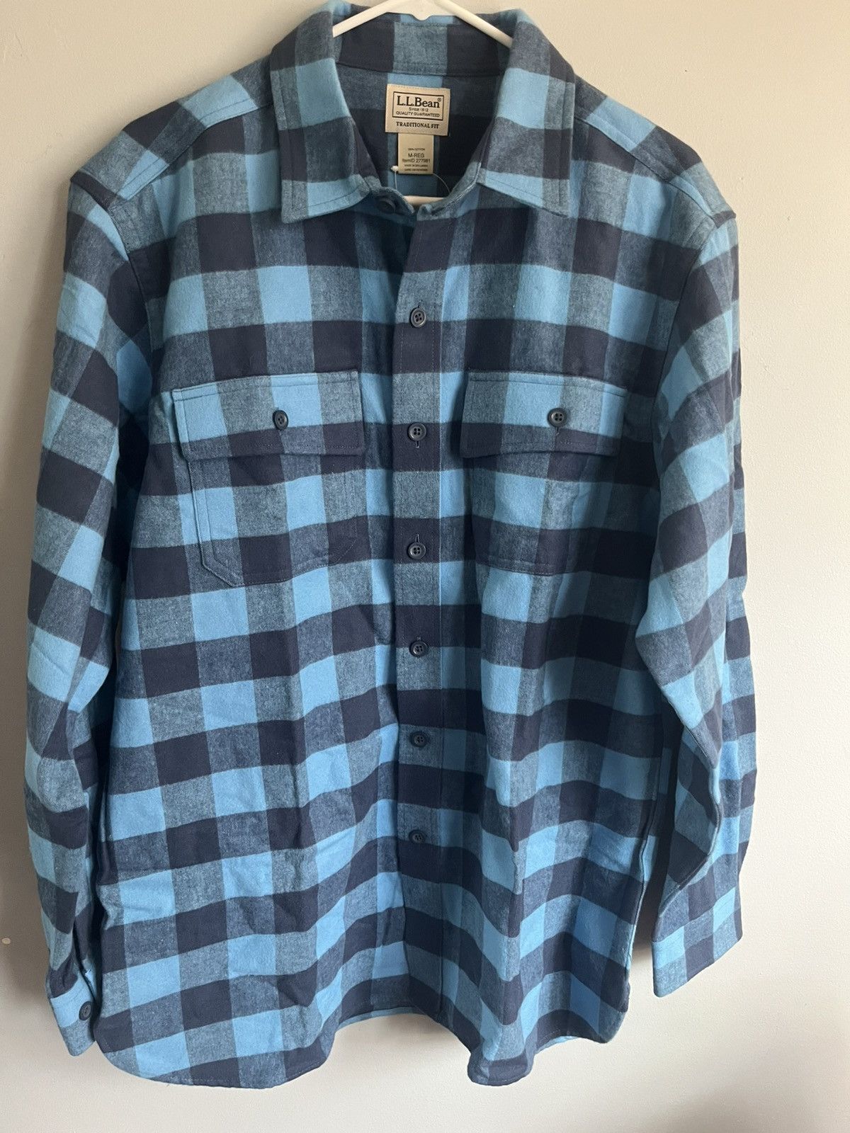 L.L. Bean Blue fannel Size US M / EU 48-50 / 2 - 1 Thumbnail