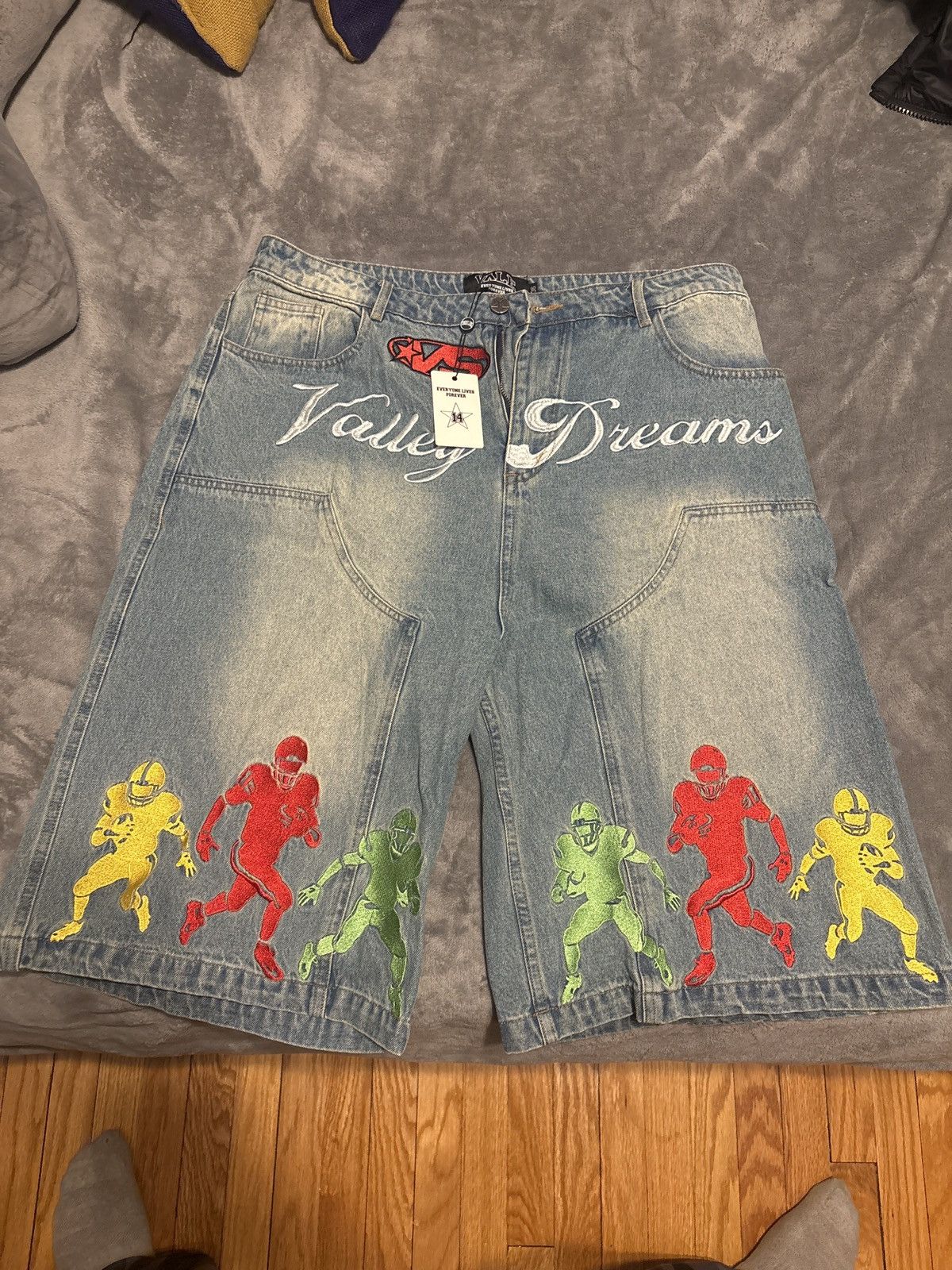 Vale Vale Denim Shorts size 36 Size US 36 / EU 52 - 1 Thumbnail