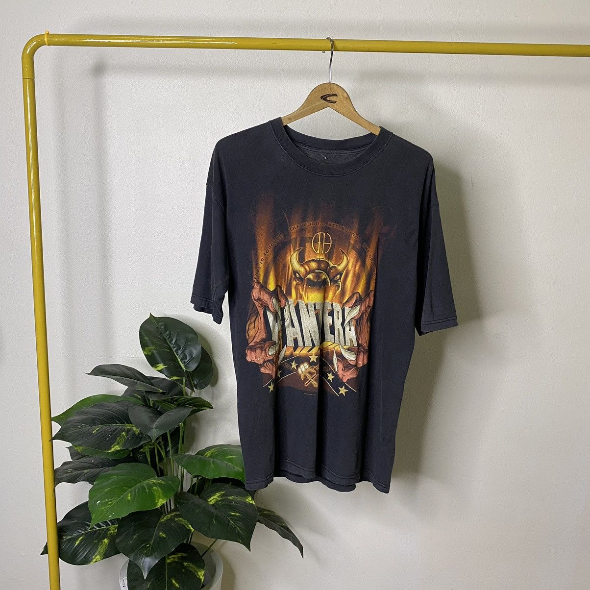 Vintage 2000s Pantera Cowboys From Hell Faded Black T Shirt