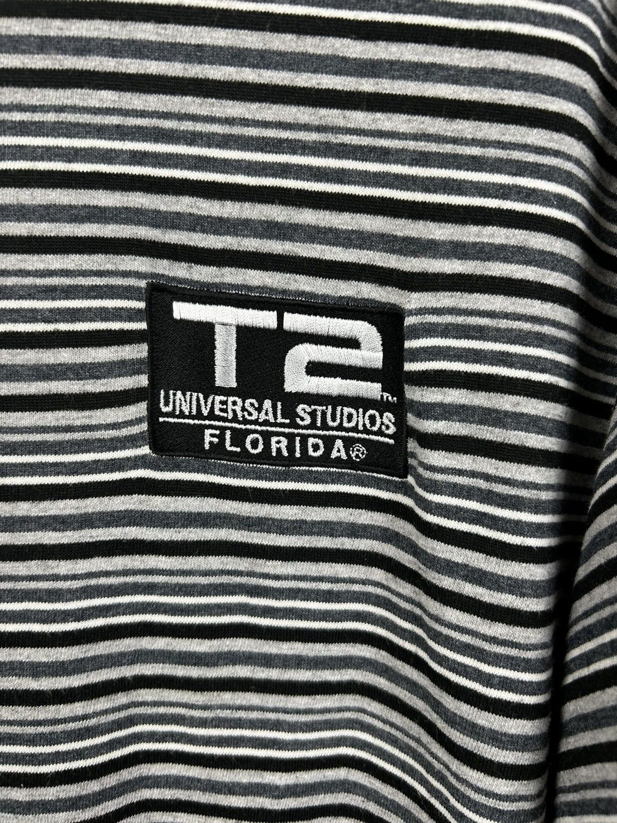 Vintage Vintage 90s Terminator 2 Universal Studios Movie T shirt Size US L / EU 52-54 / 3 - 5 Thumbnail