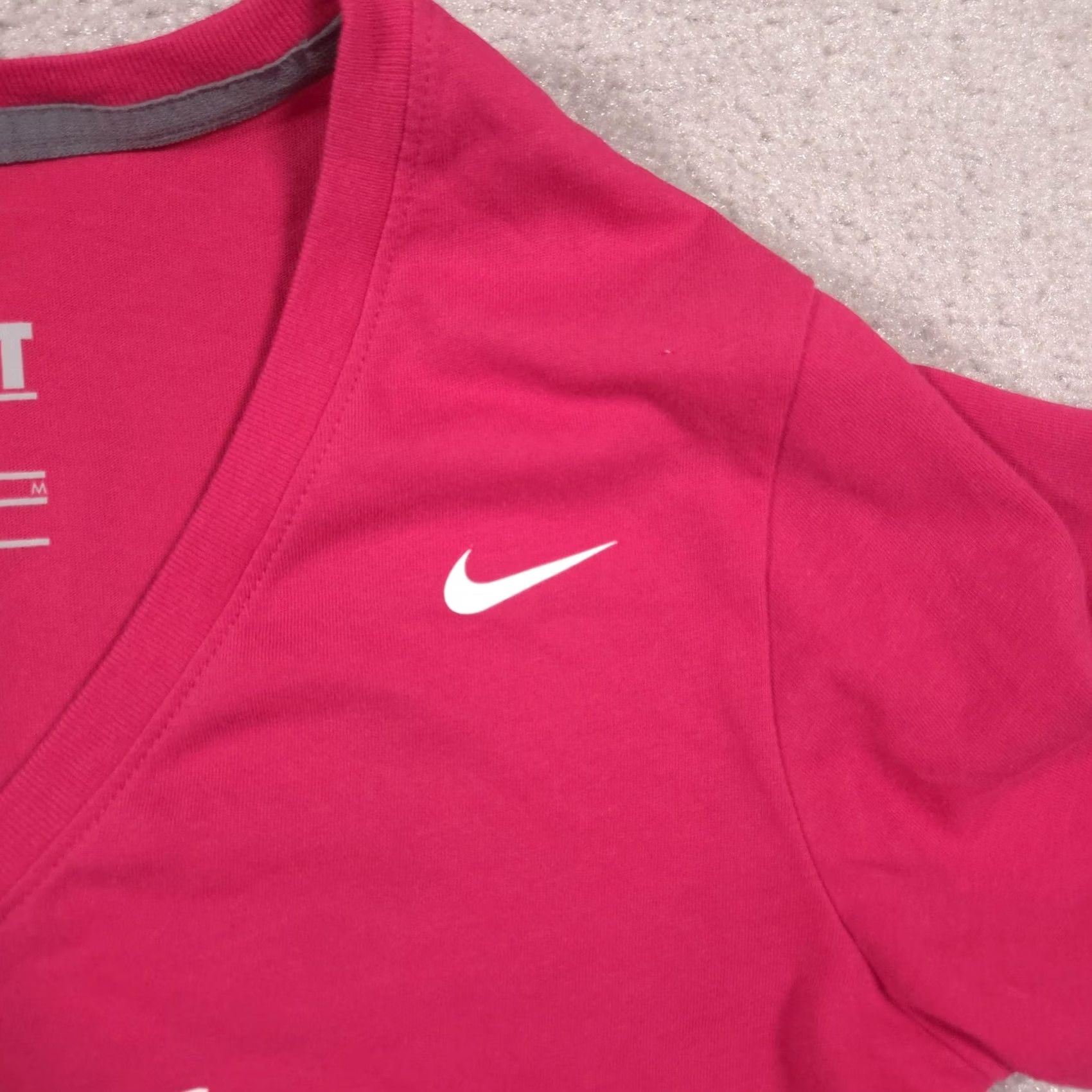 Nike Nike Dri-FIT Shirt Womens Medium Pink V Neck Short Sleeve Chicks With Sticks Size M / US 6-8 / IT 42-44 - 6 Thumbnail