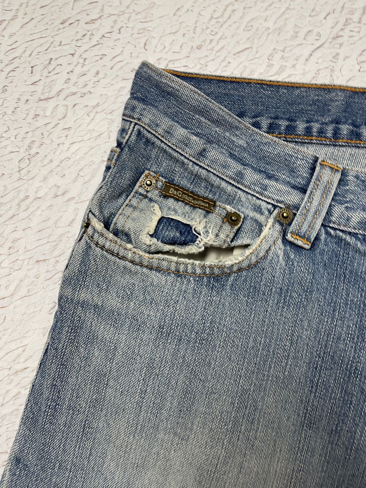 Dolce & Gabbana Dolce & Gabbana vintage big painted logo distressed denim Size US 32 / EU 48 - 7 Thumbnail