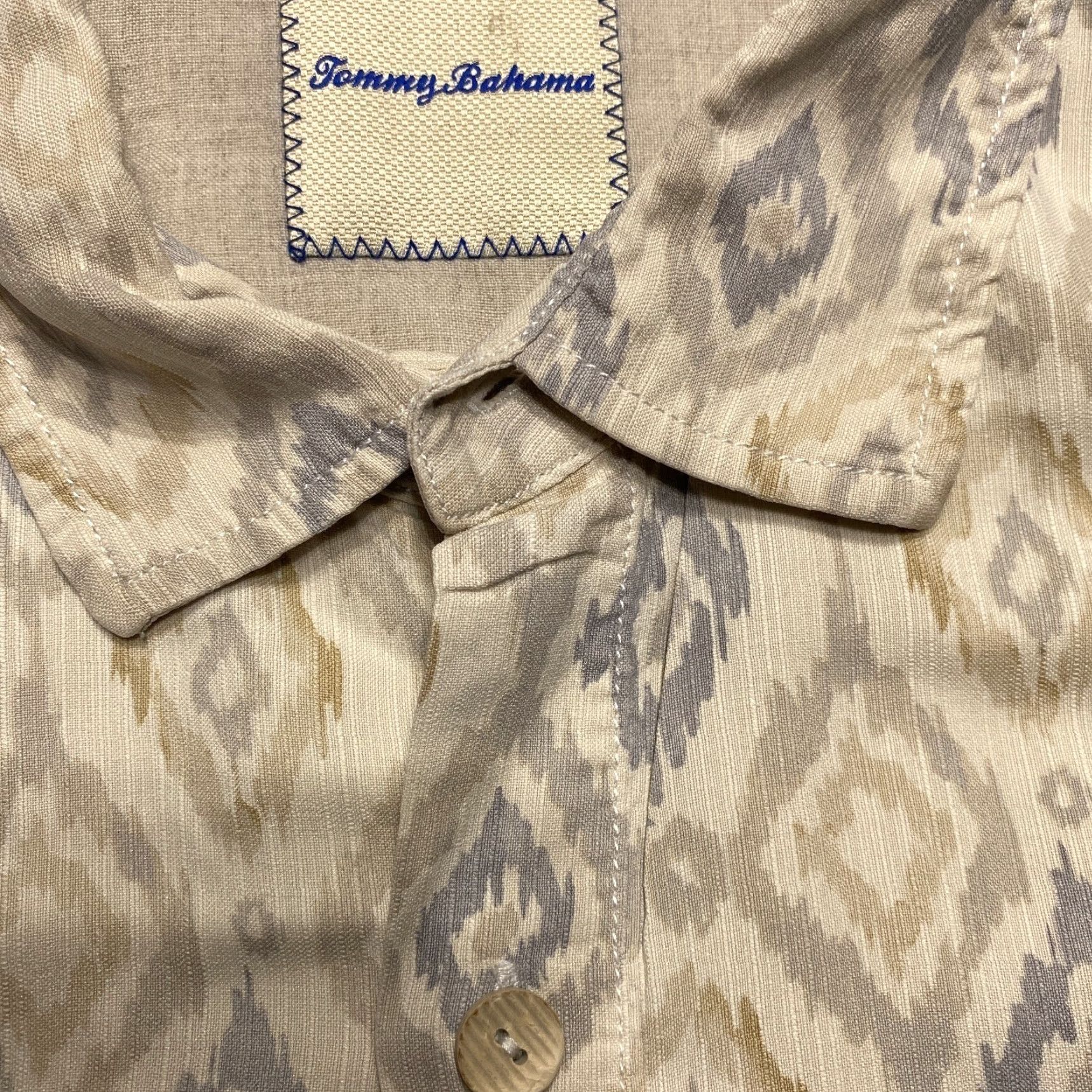 Tommy Bahama Tommy Bahama Shirt Mens XL Tan Grey Ikat Diamond Print Silk Short Sleeve Button-Up Casual Travel Summer Beach Size US XL / EU 56 / 4 - 3 Thumbnail