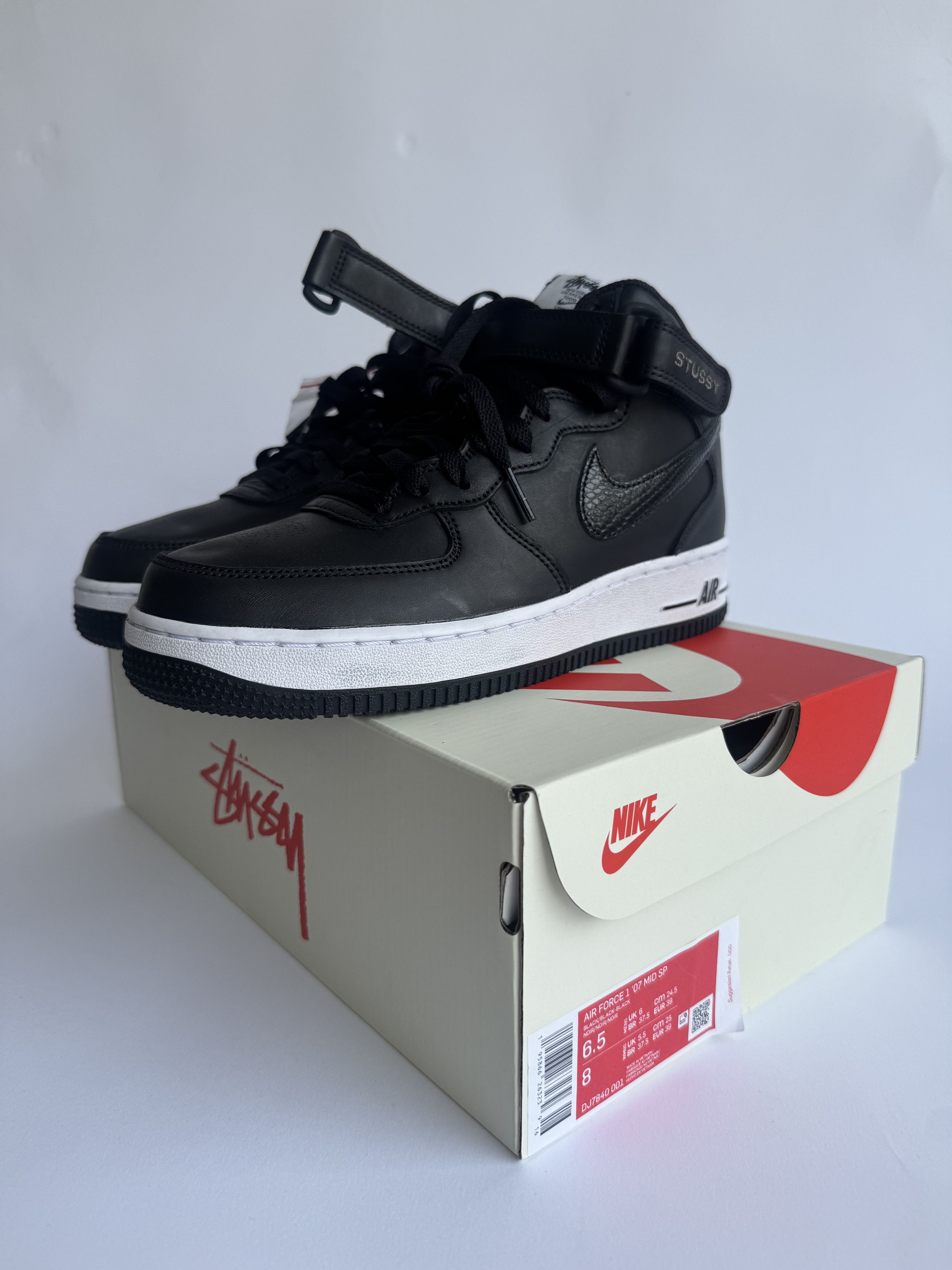 Nike × Stussy AIR FORCE 1 '07 MID SP Size US 6.5 / EU 39-40 - 1 Thumbnail