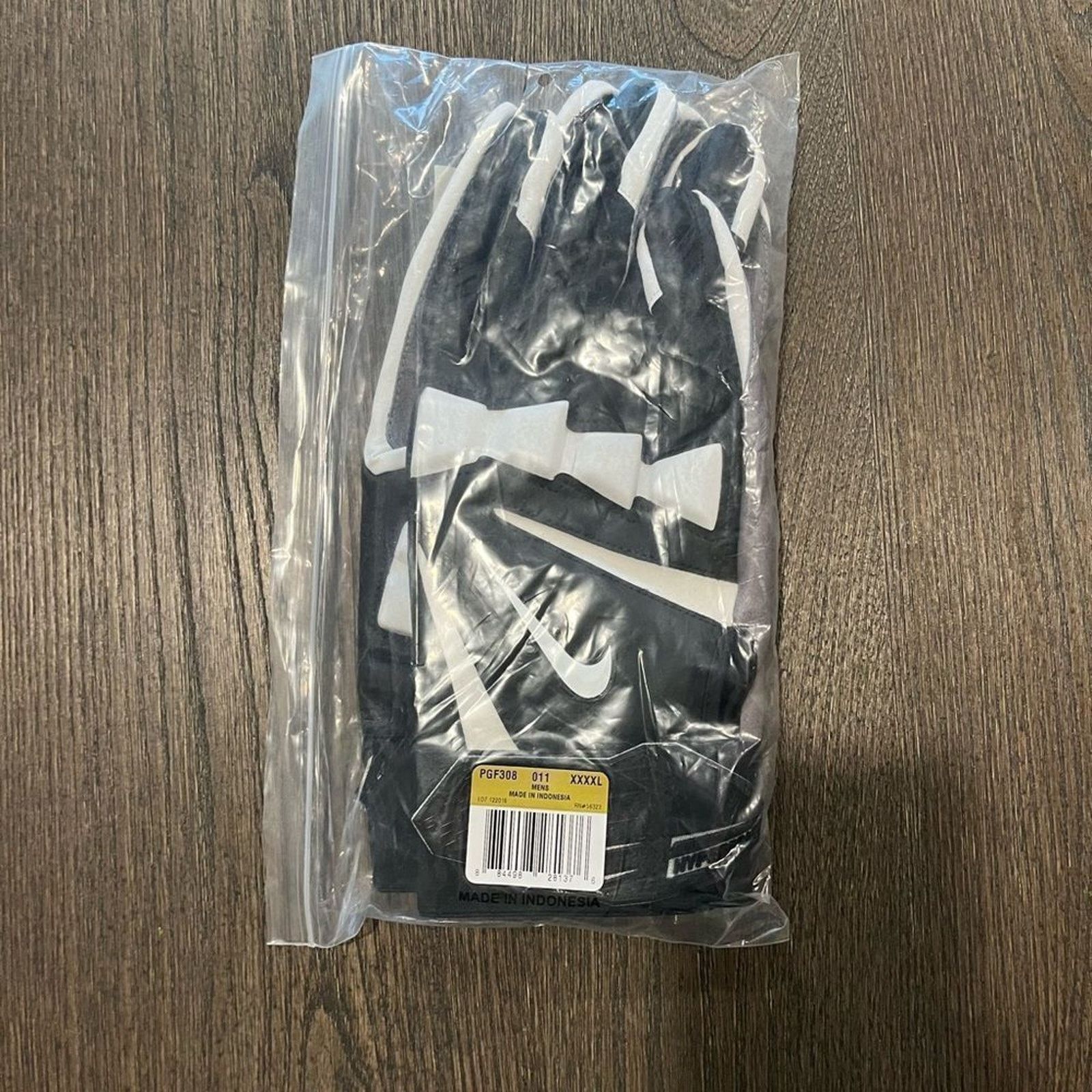 Nike NWT Nike Promo Hyperbeast 2.0 Football Gloves - Size XXXXL Size ONE SIZE - 3 Thumbnail