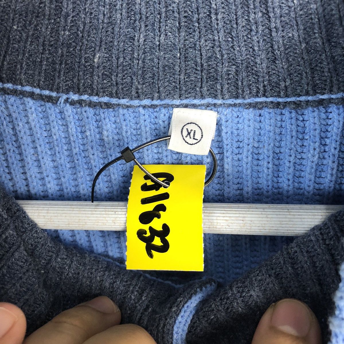 Japanese Brand Uniqlo japan sweatshirt Blue Knitwear #A1832 Size US L / EU 52-54 / 3 - 9 Thumbnail
