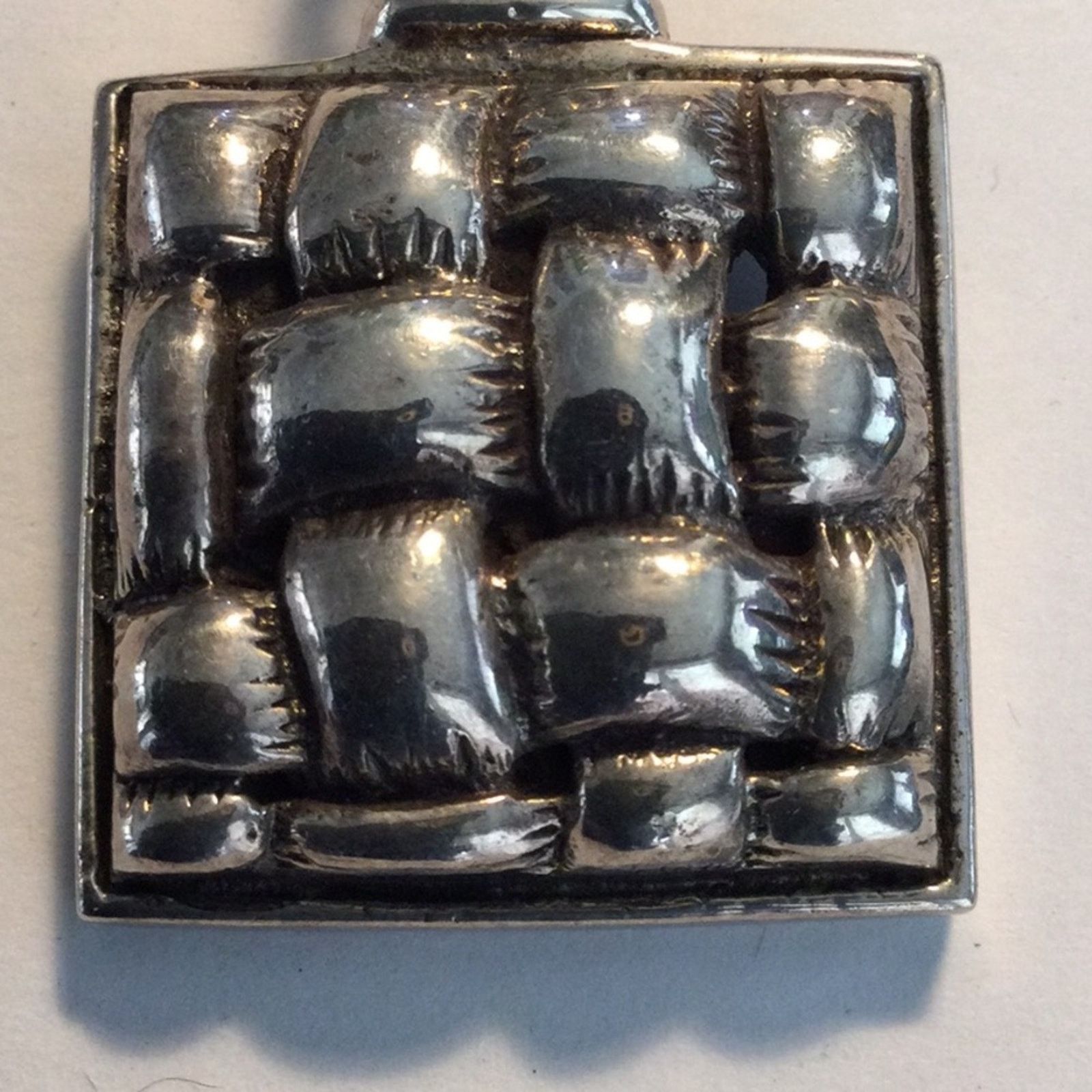 Other Silver Tone Vintage 80's Basket Weave Pendant Size ONE SIZE - 4 Thumbnail