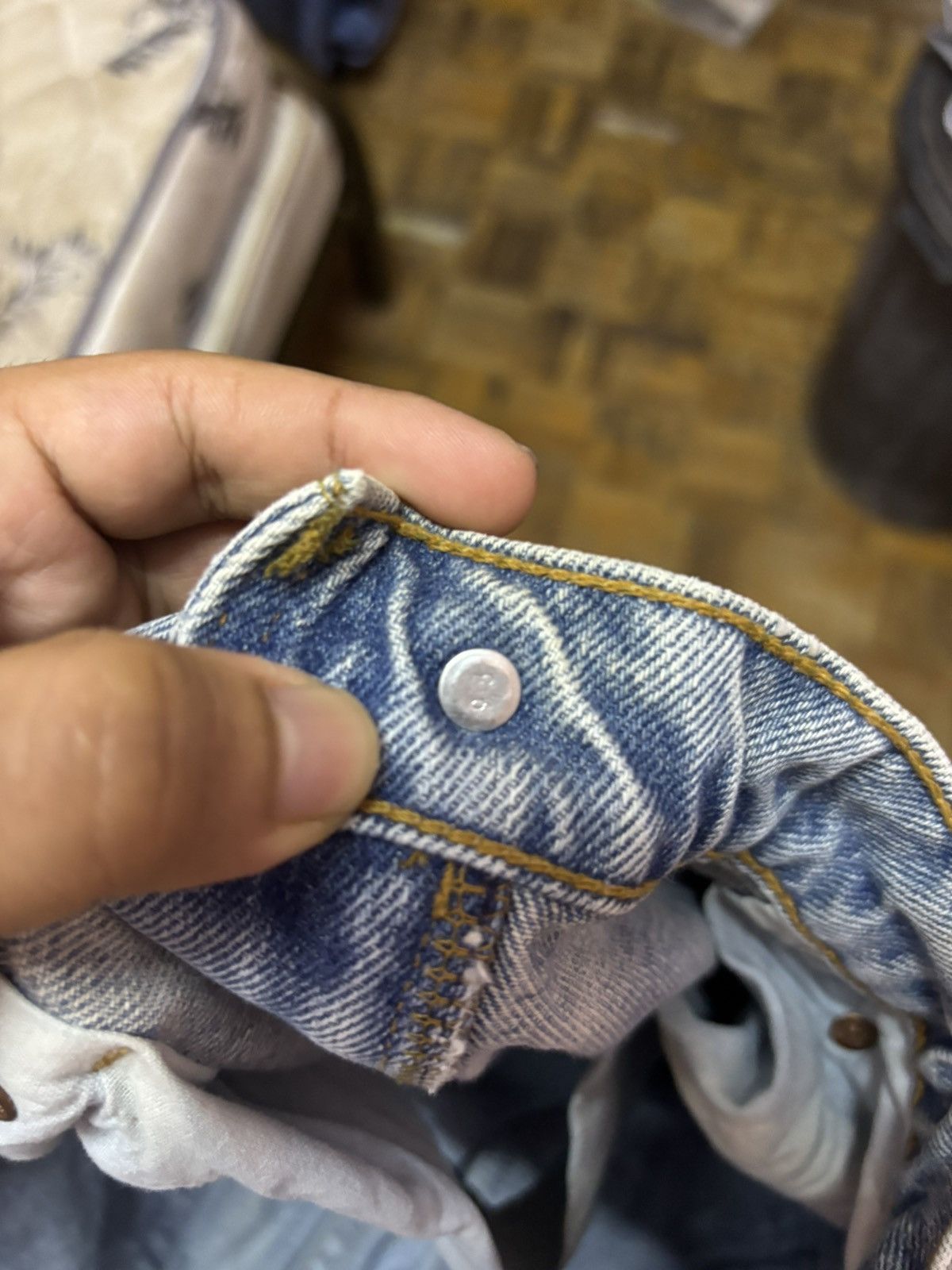 Jean × Levi's × Vintage Vintage Levis 90’s 551 Relaxed Fit Tapered Leg (Size 31) Size US 38 / EU 54 - 7 Thumbnail