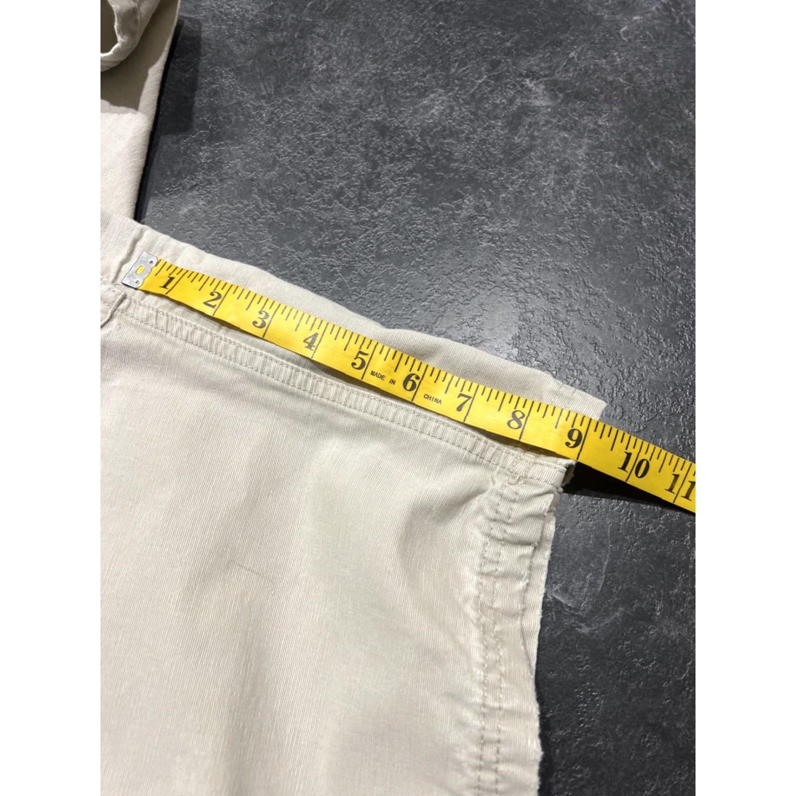 Vintage Columbia Shorts Mens 38W Khaki 9” Inseam Hiking Utility Pockets Casual Outdoor Size US 38 / EU 54 - 7 Thumbnail