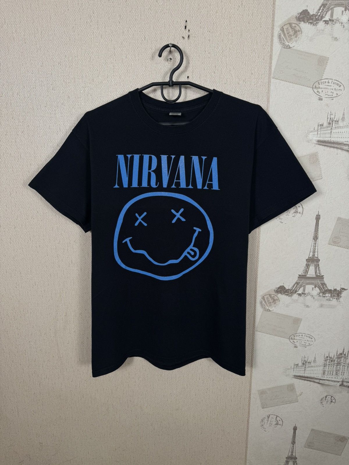 Other Nirvana T shirt Blue Smile Rock Band Grunge Sz M Black Size US M / EU 48-50 / 2 - 14 Thumbnail
