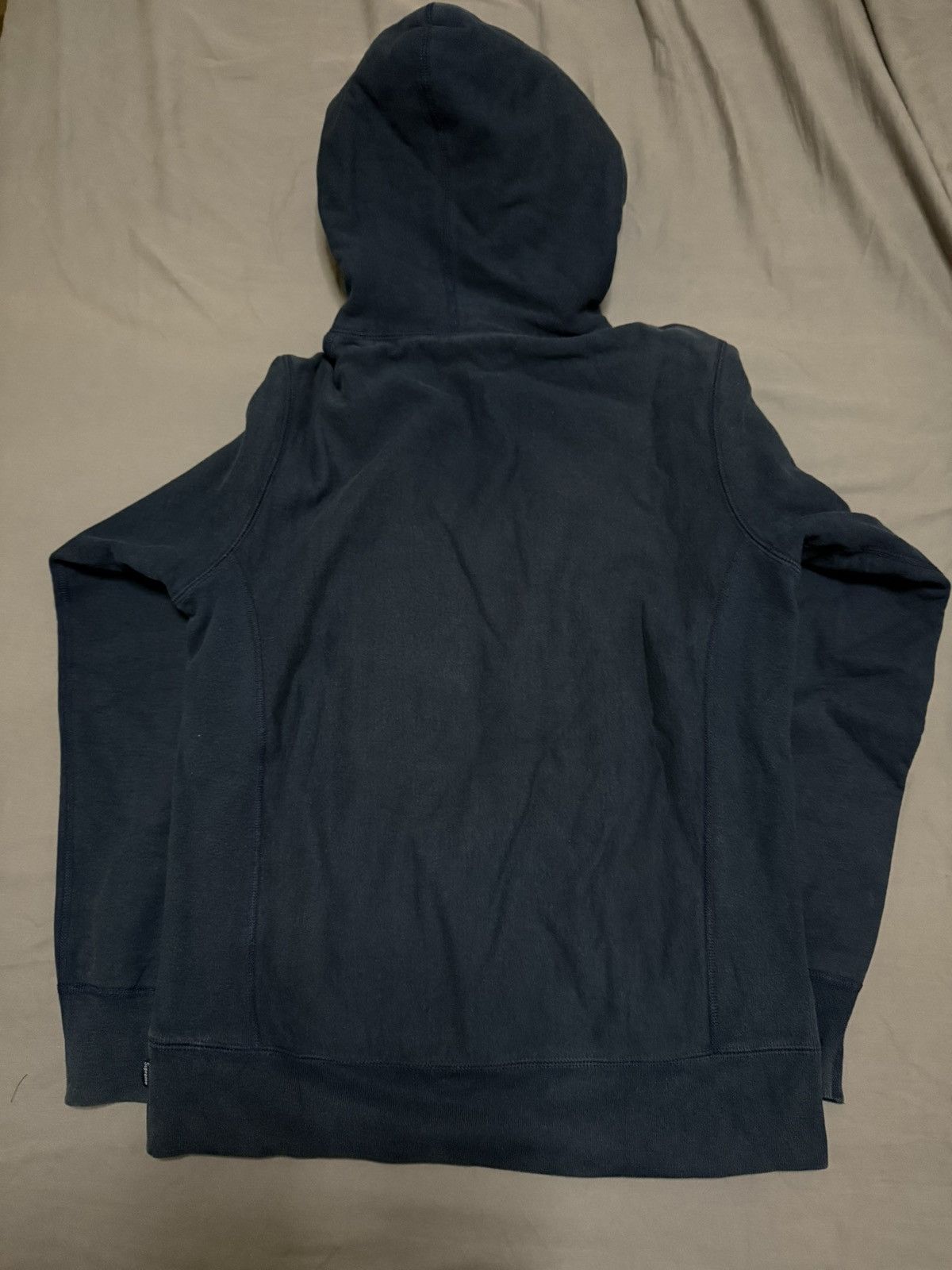 Supreme Supreme navy on navy tonal box logo hooded sweatershirt Size US M / EU 48-50 / 2 - 2 Thumbnail