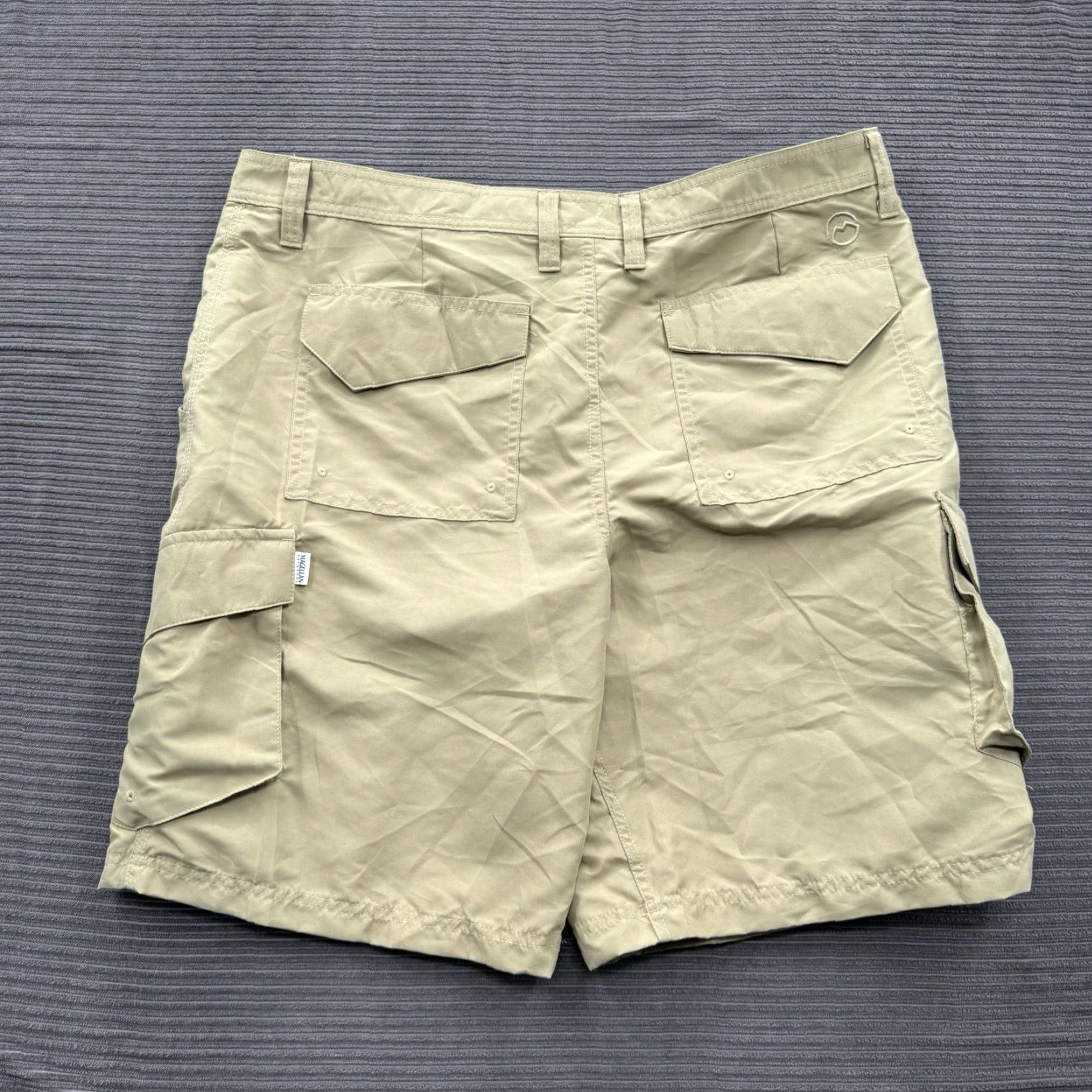 Vintage Magellan Cargo Shorts Men 36 Brown Polyester Water Repellent Casual Cargo Pocket Modern Regular Mens Size US 36 / EU 52 - 2 Thumbnail
