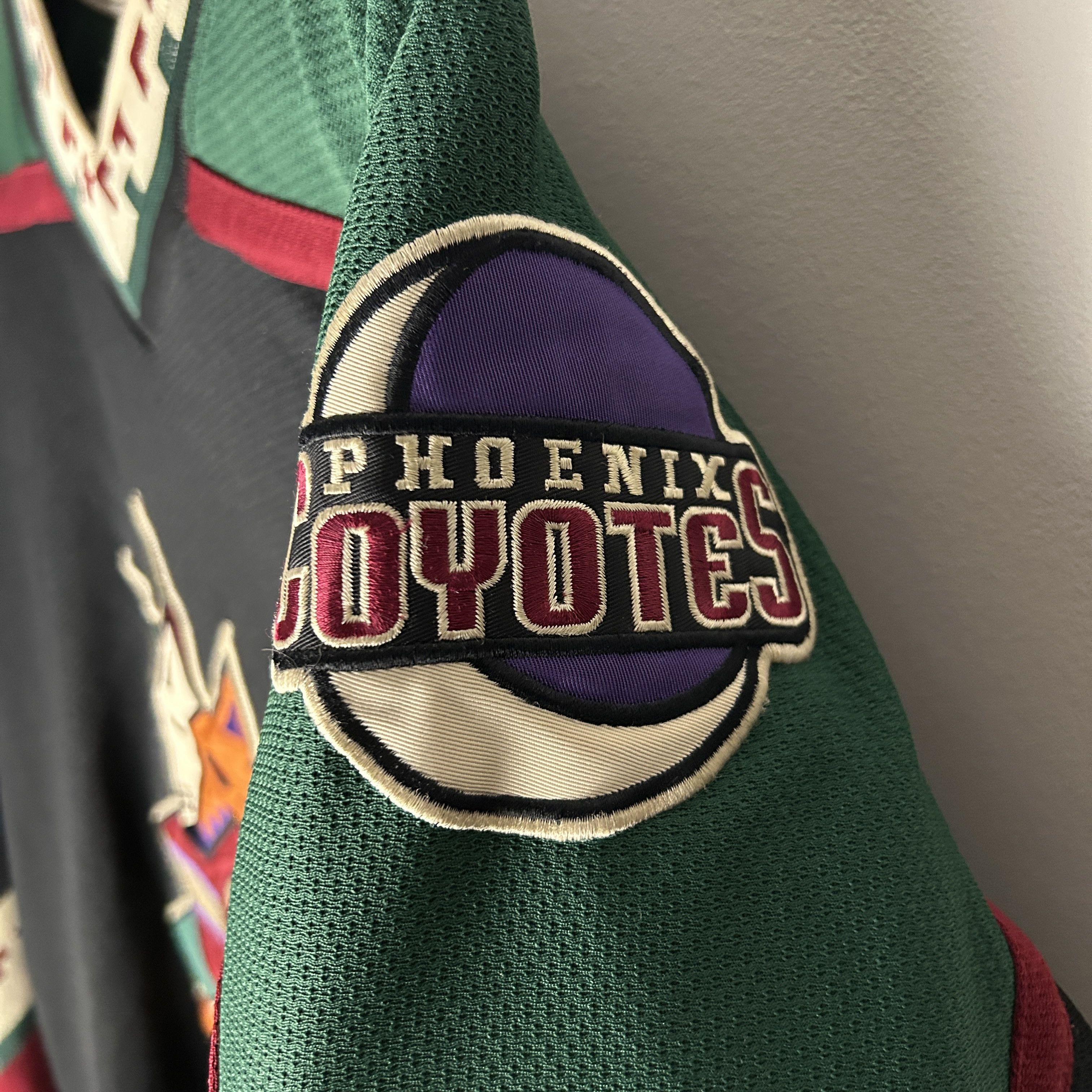 Starter Vintage Starter Phoenix Coyotes 90’s NHL Starter Jersey Size US XL / EU 56 / 4 - 6 Thumbnail