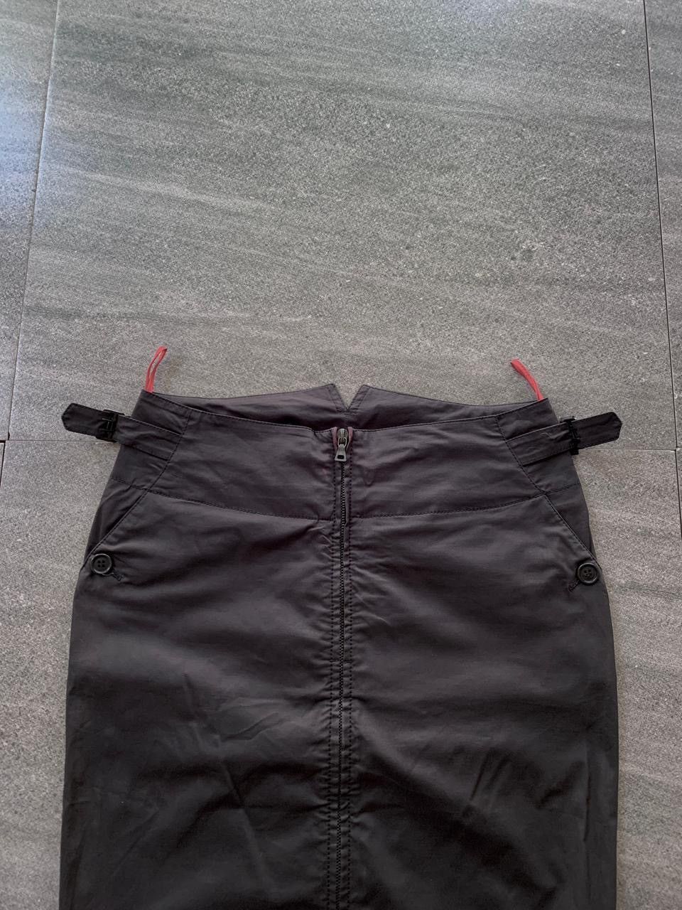 Prada FREE TAX! 2000s Technical Slim Skirts Size 28" / US 6 / IT 42 - 2 Thumbnail