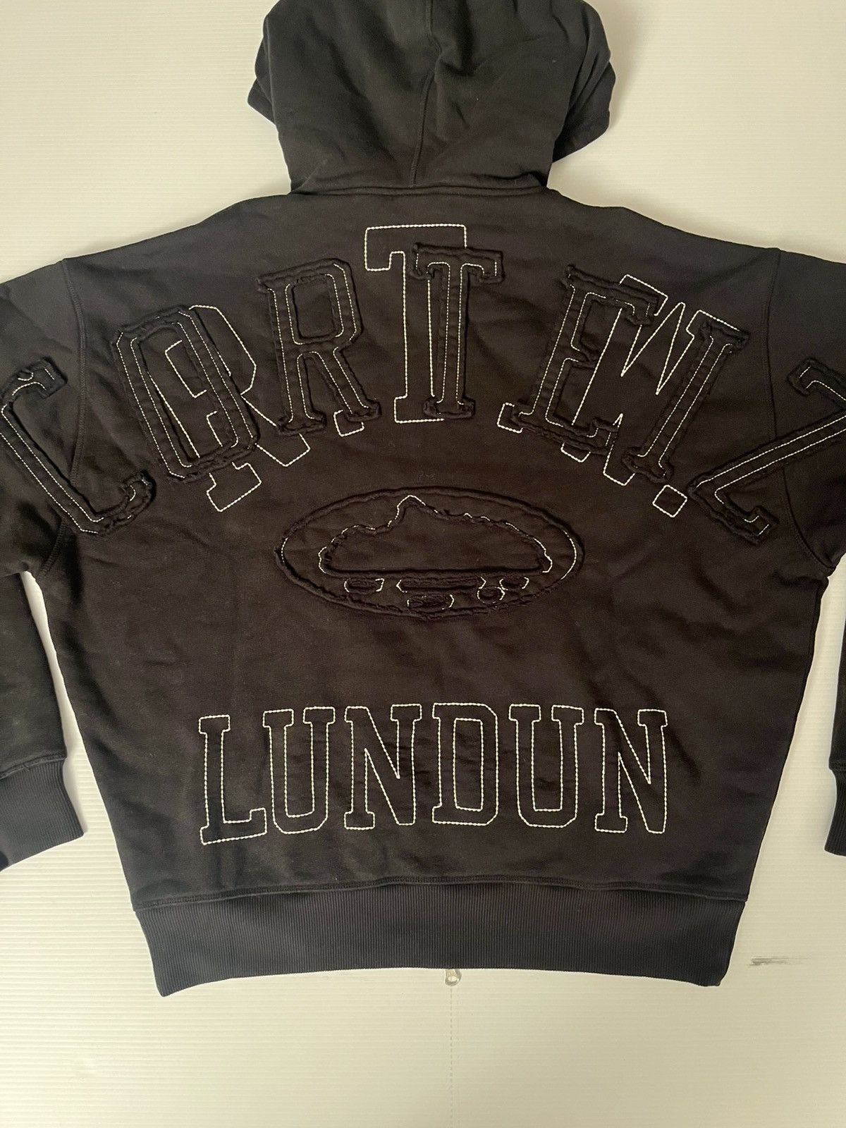 Corteiz Corteiz Lundun Stitch Zip Hoodie Triple Black Size US M / EU 48-50 / 2 - 9 Thumbnail