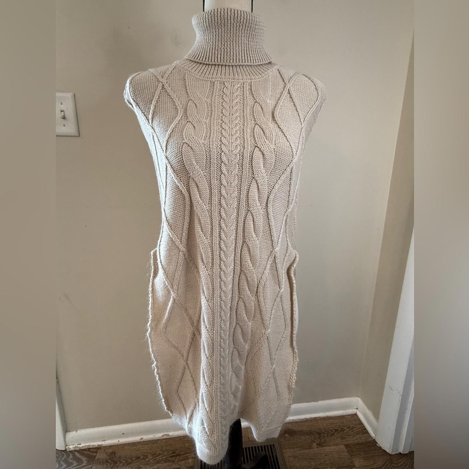 Other Beige tan chunky cable knit poncho sweater cape shawl SZ S/M Size M / US 6-8 / IT 42-44 - 1 Thumbnail