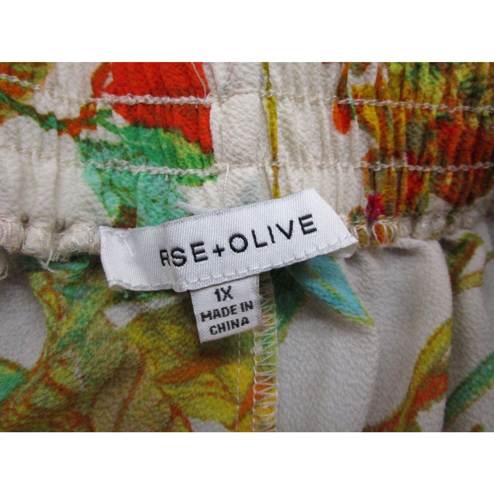 Vintage Rose Olive Women's Plus 1X Wide Leg Crop Resort Floral Tropical Pants Size 40" / US 18 - 4 Thumbnail