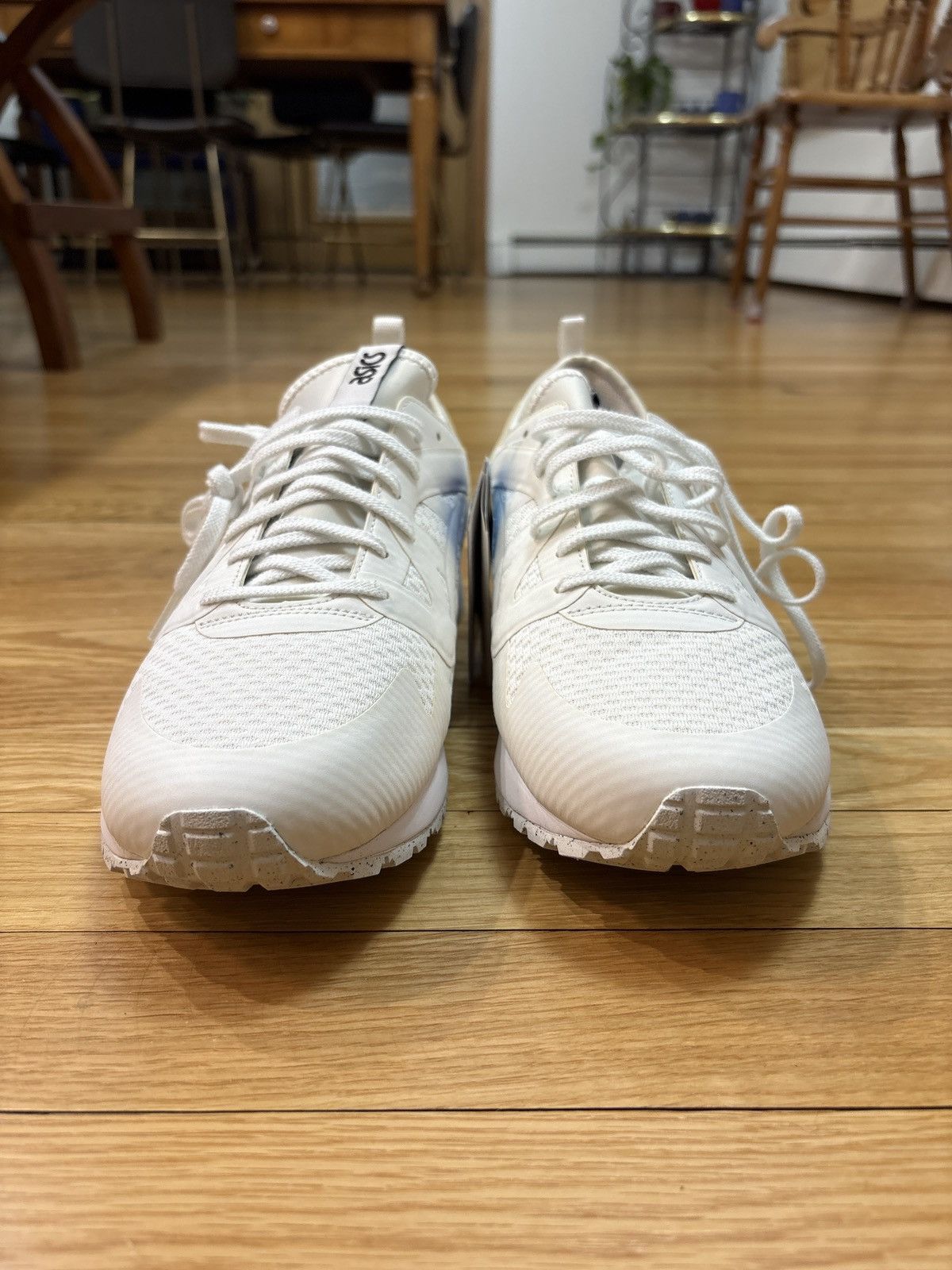 Asics NWT! Men’s Asics Gel Lyte 5! Triple white. Size 11 Size US 11 / EU 44 - 5 Thumbnail