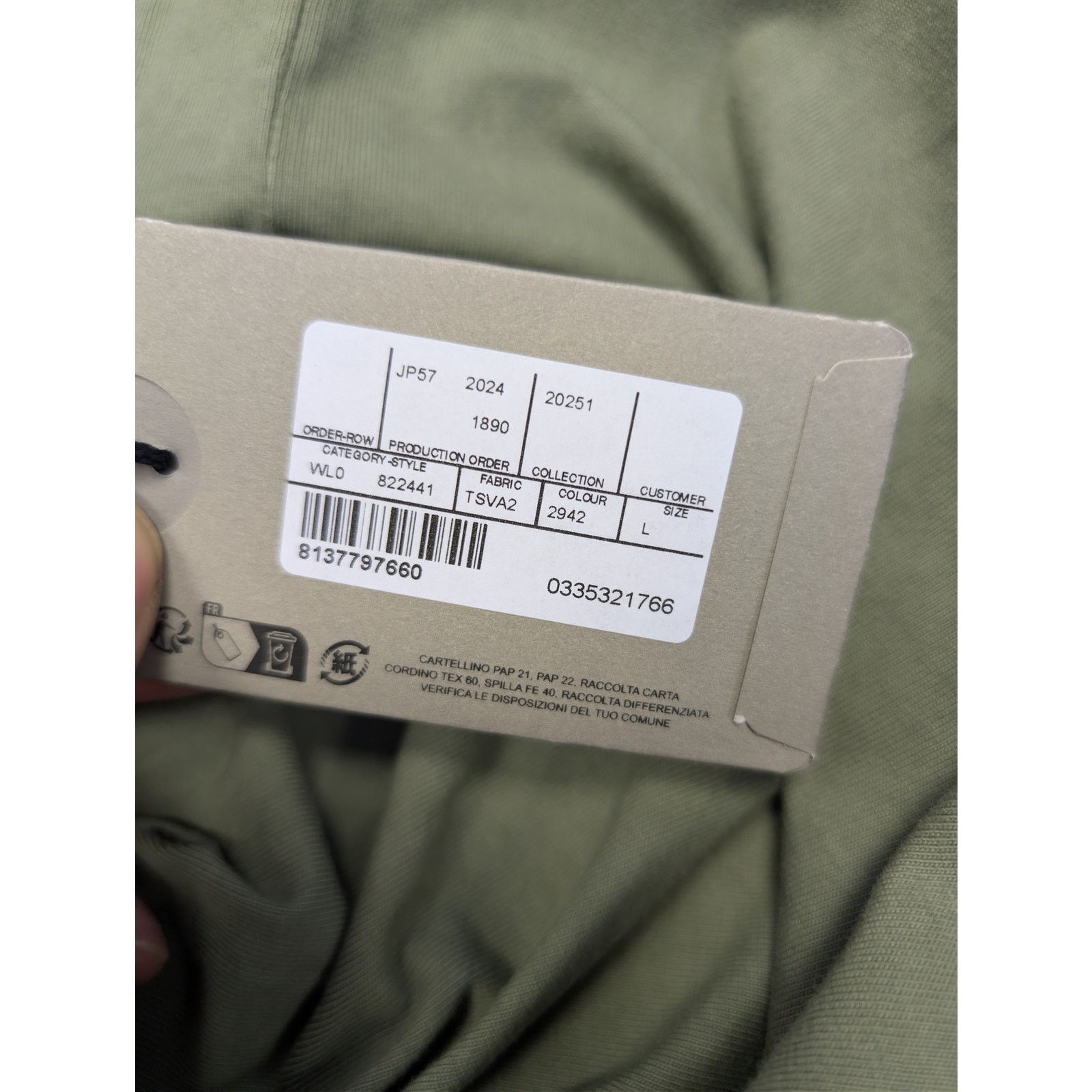 Balenciaga o1rshd1 Contrast Logo Embroidery T-Shirt in Green Size US L / EU 52-54 / 3 - 22 Thumbnail