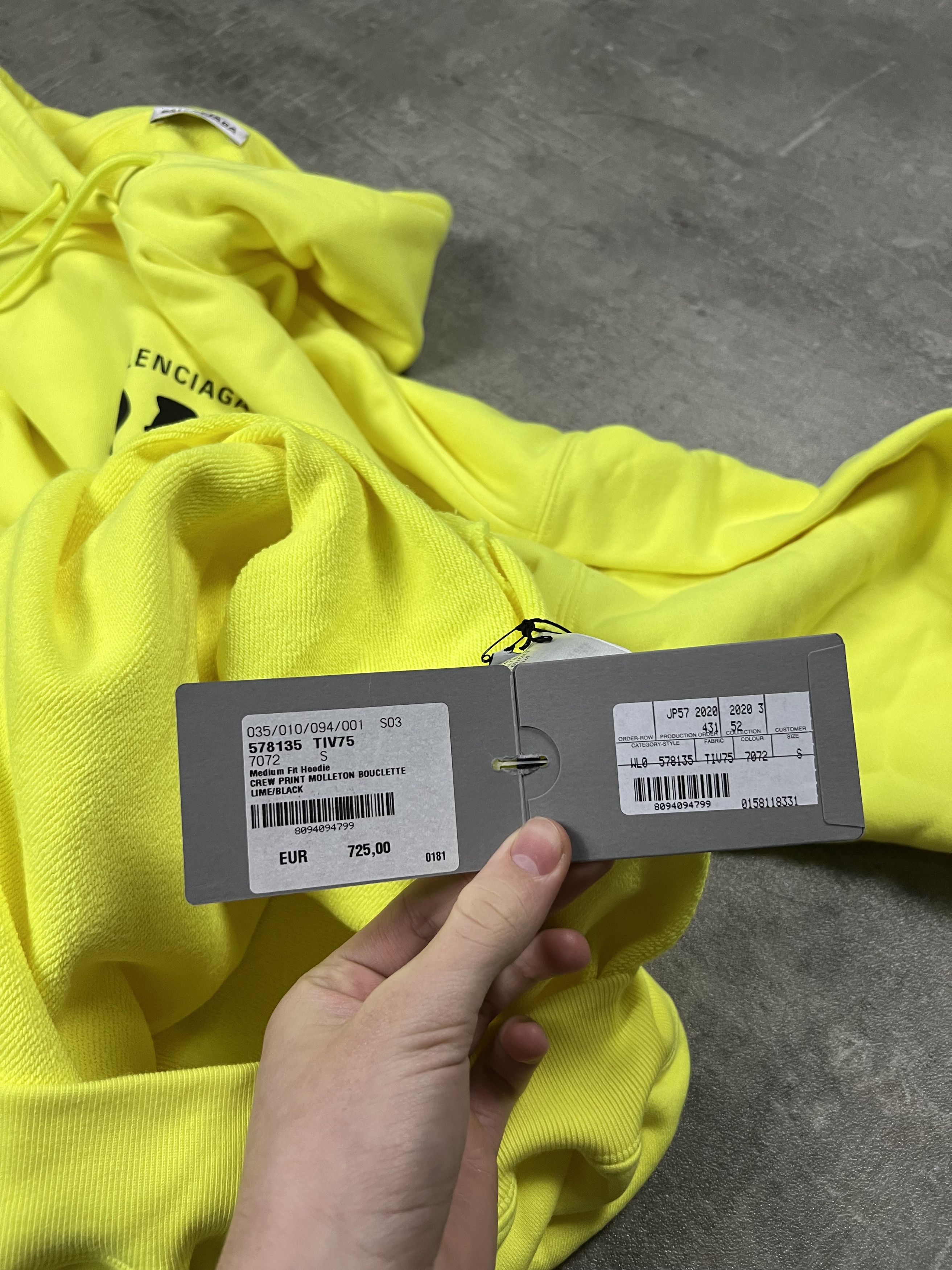 Balenciaga balenciaga crew big logo hoodie size S fakt L legit luxury Size US S / EU 44-46 / 1 - 6 Thumbnail