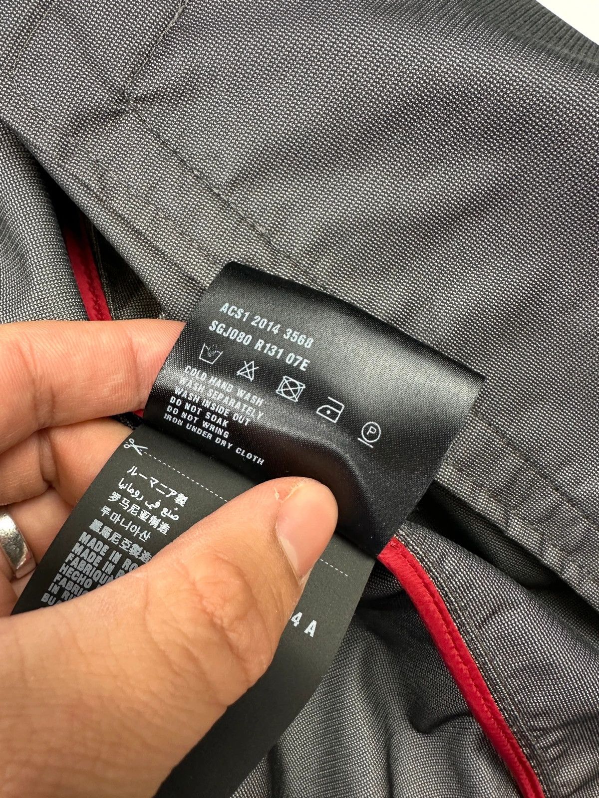 Prada Prada Sport FW2014 Red Nylon Light Bomber Waterproof Jacket Size US XL / EU 56 / 4 - 10 Thumbnail