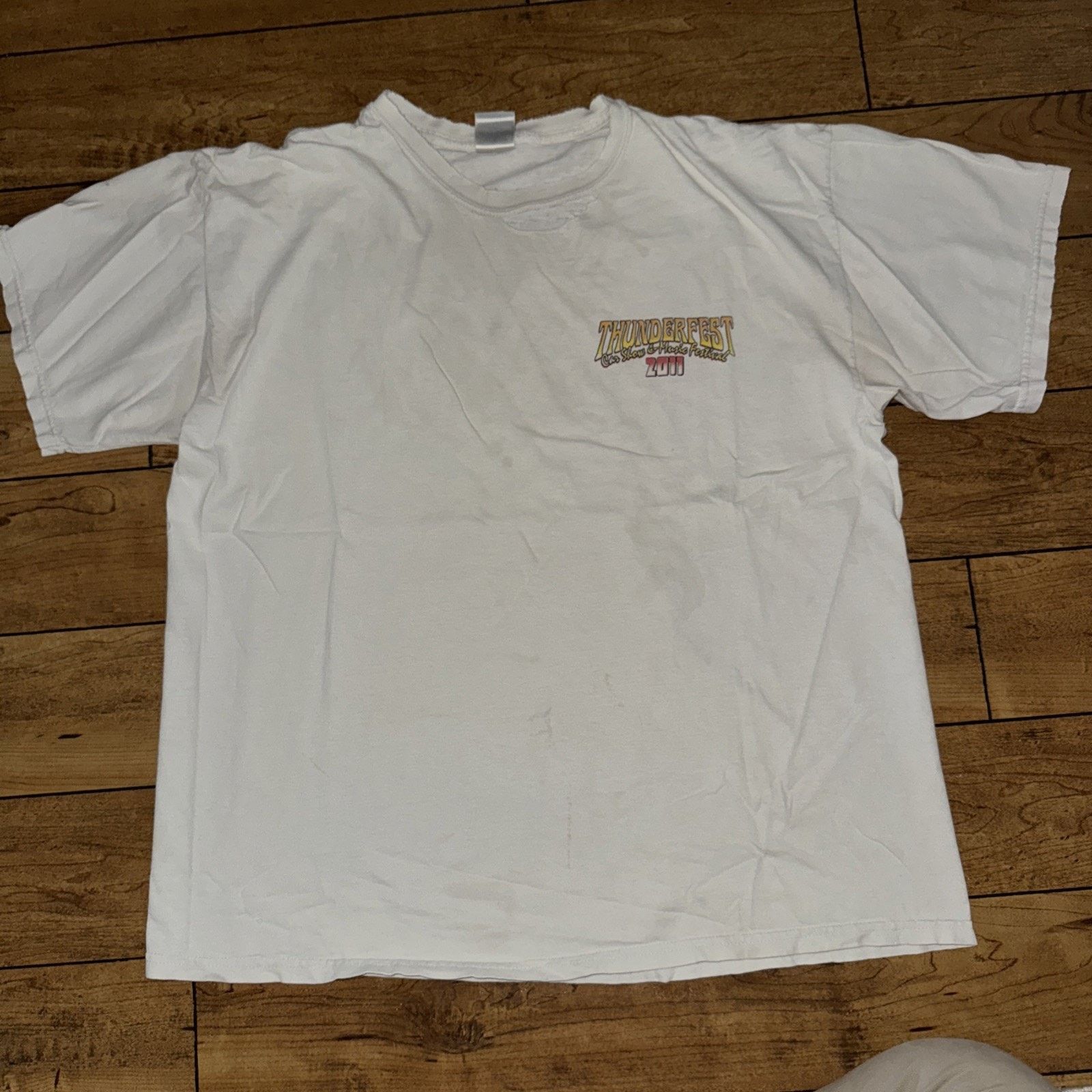 Vintage Vintage 2011 Car Show T-Shirt White XL Distressed 23x27 Size US XL / EU 56 / 4 - 3 Thumbnail