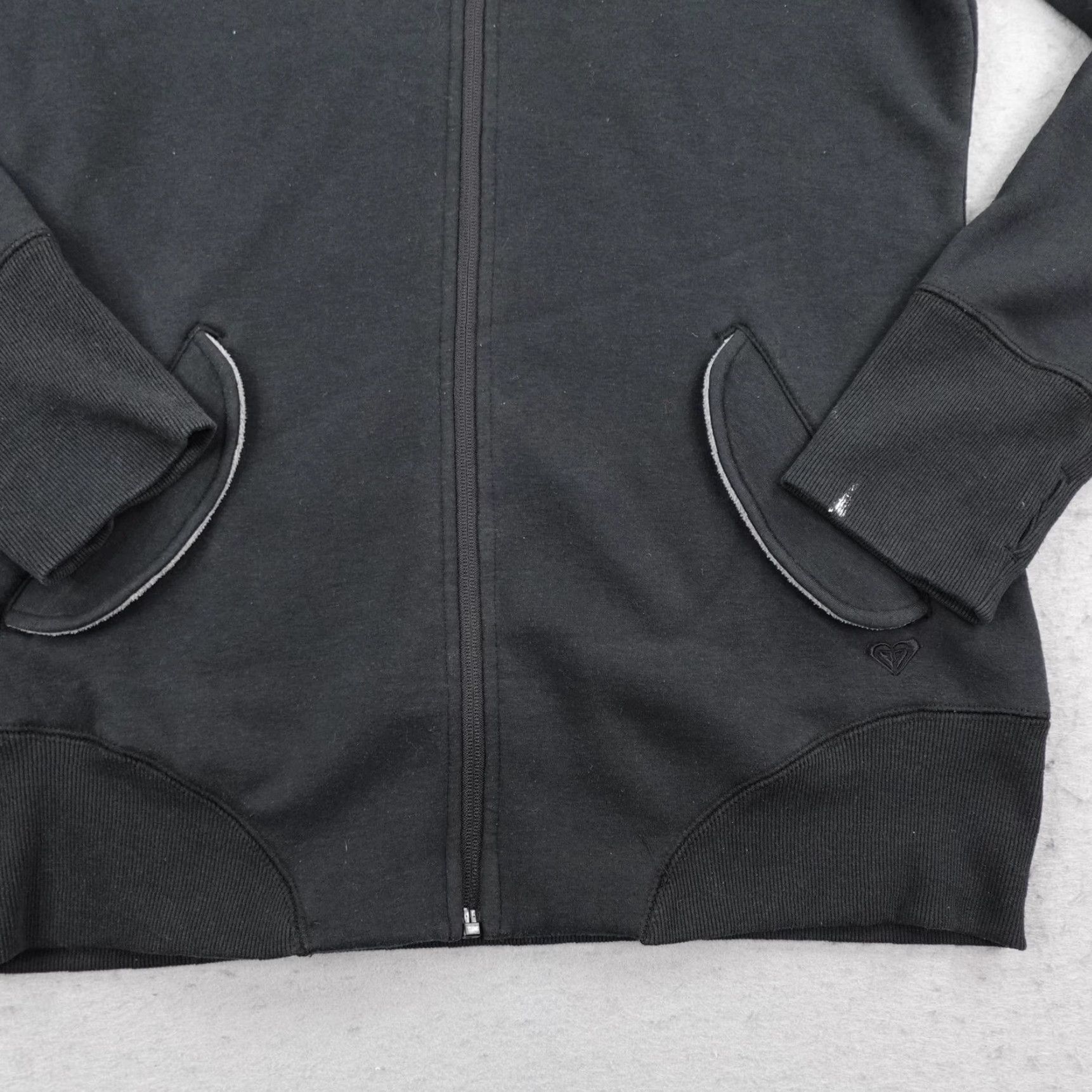 VINTAGE Roxy Hoodie Womens L Black Full Zip Fleece Lined Jacket Y2K Long Sleeve Pockets Logo Embroidered Zipper