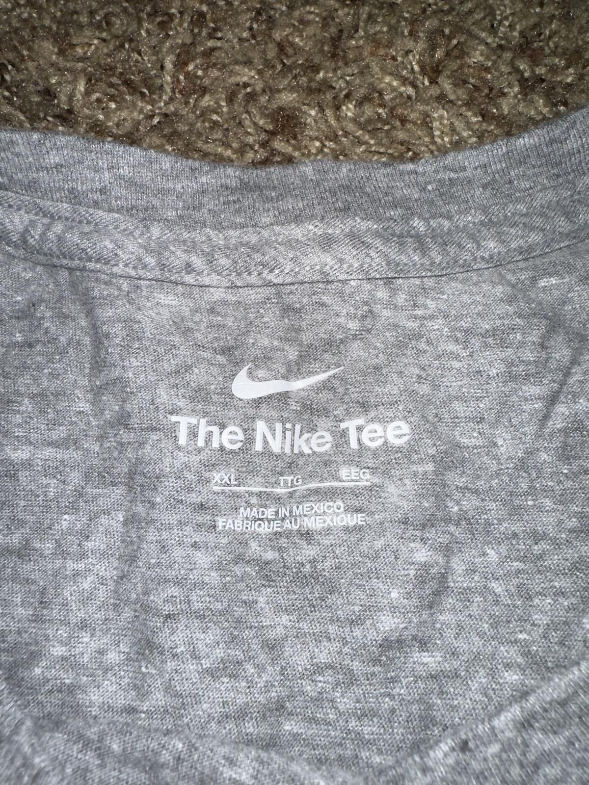 Nike Nike Men’s Football Core Long Sleeve Grey T-Shirt Size US XXL / EU 58 / 5 - 2 Thumbnail