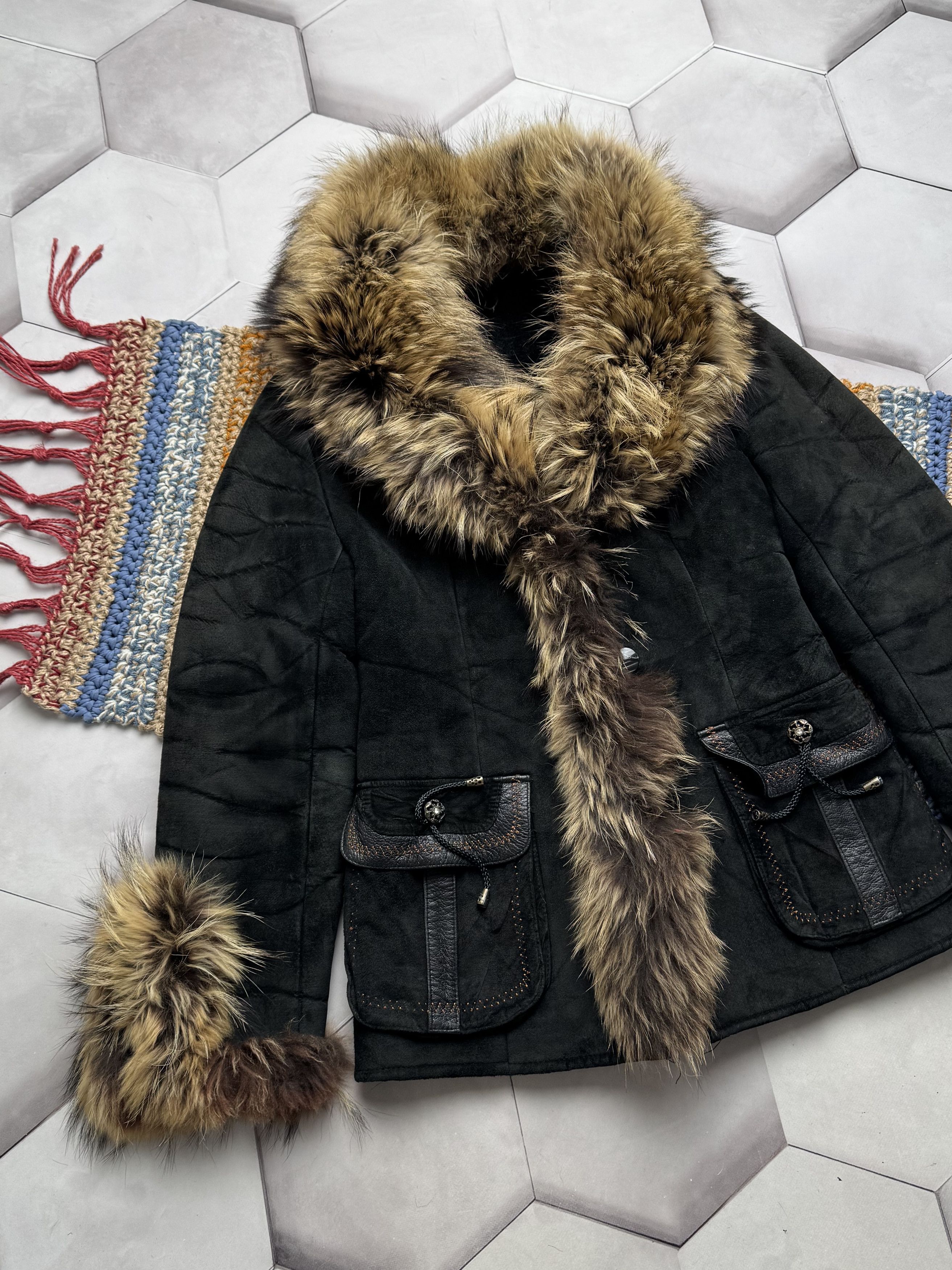 Vintage Vintage Real Sheepskin Coat With Real Fur Details (E4) Size M / US 6-8 / IT 42-44 - 2 Thumbnail