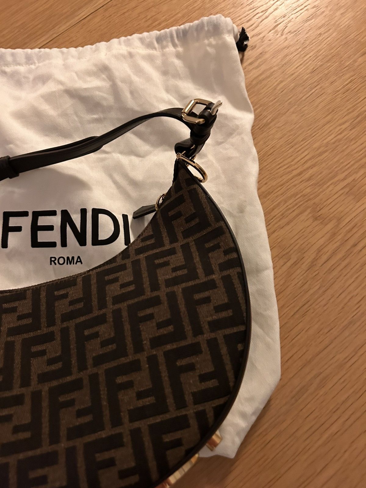 Fendi Fendigraphy Logo Hobo Bag Size ONE SIZE - 4 Thumbnail