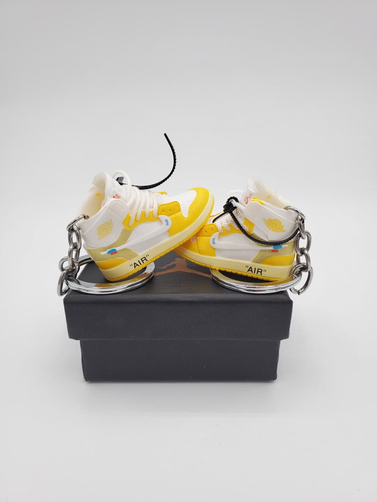 Jordan Brand Jordan 1 High Retro White Canary Yellow Keychain Set Size ONE SIZE - 4 Thumbnail
