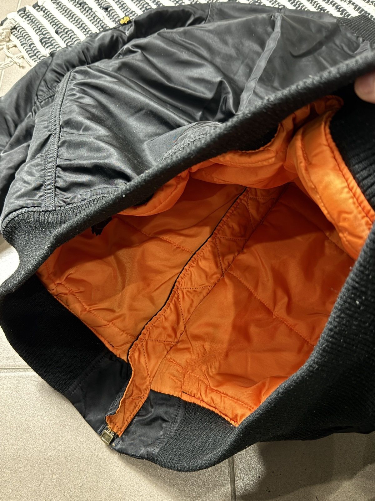 Alpha Industries VINTAGE ALPHA INDUSTRIES OVERSIZED NYLON BOMBERS Size XL / US 12-14 / IT 48-50 - 9 Thumbnail
