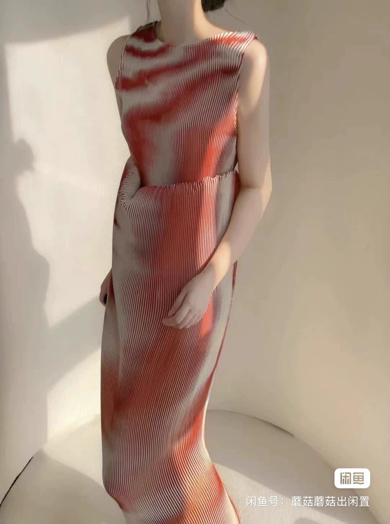 Issey Miyake Issey Miyake Red striped dress Size S / US 4 / IT 40 - 2 Thumbnail