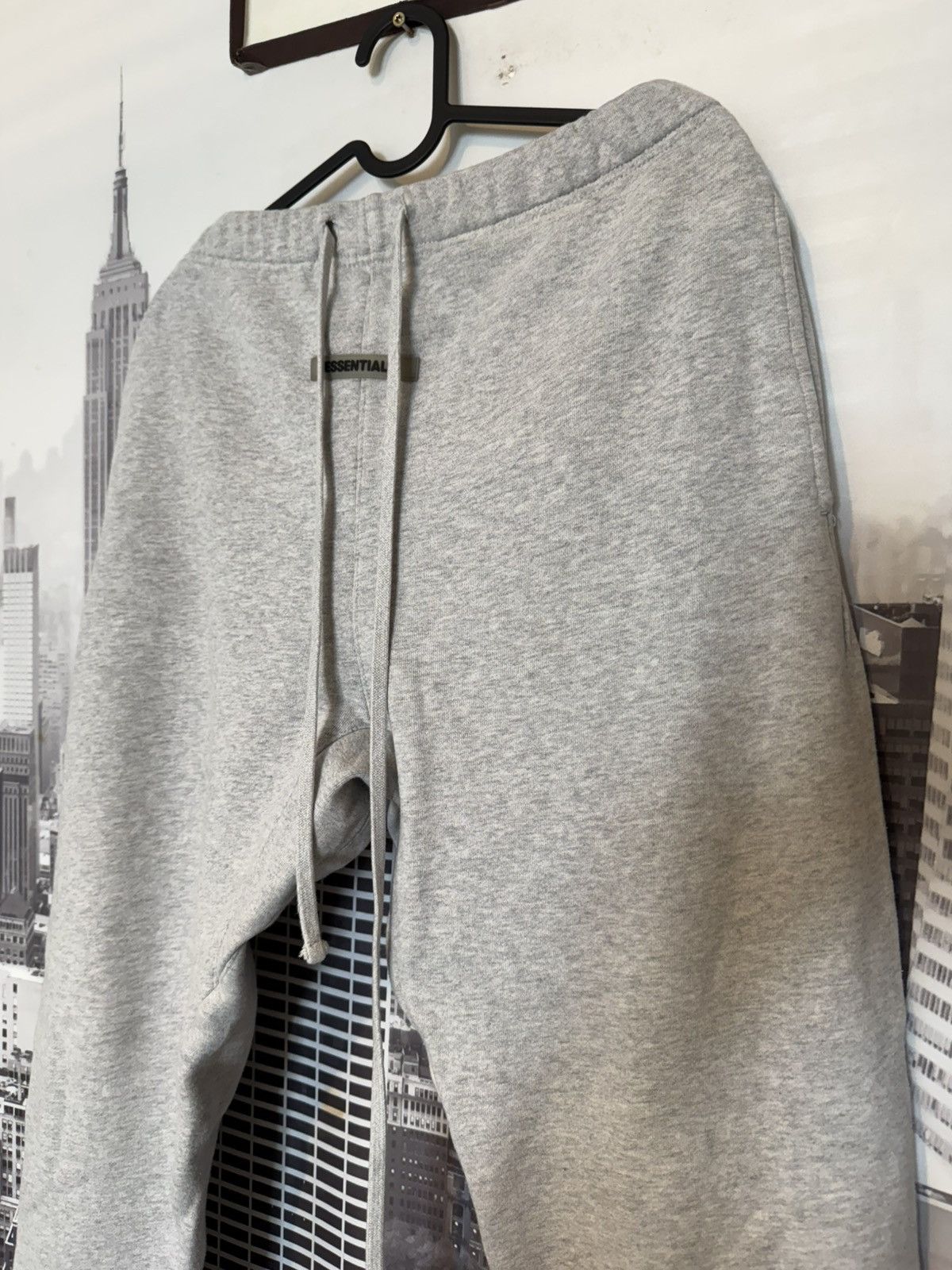 Fear of God OG Fear of God Essentials Grey Sweatpants SZ Medium🔥 Size US 34 / EU 50 - 2 Thumbnail