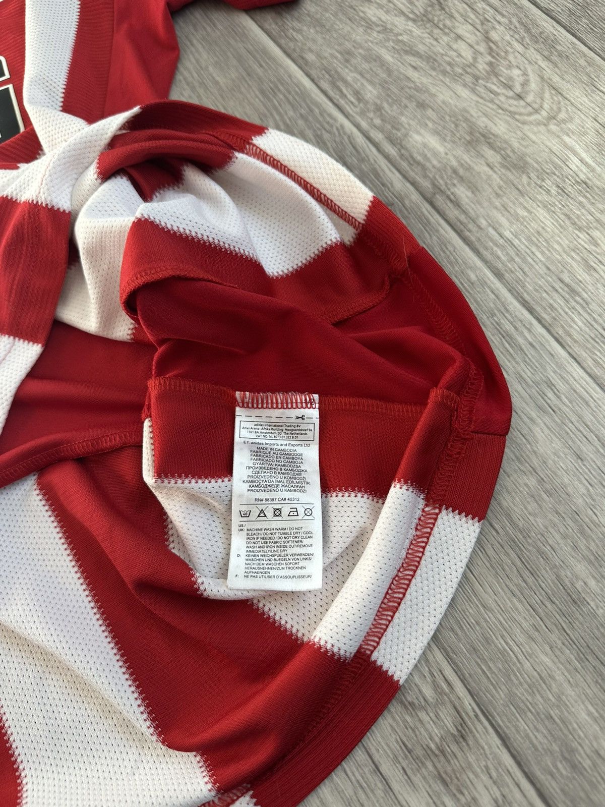 Adidas Vintage Adidas Sheffield United Home Tee T-Shirt white red Size US L / EU 52-54 / 3 - 14 Thumbnail