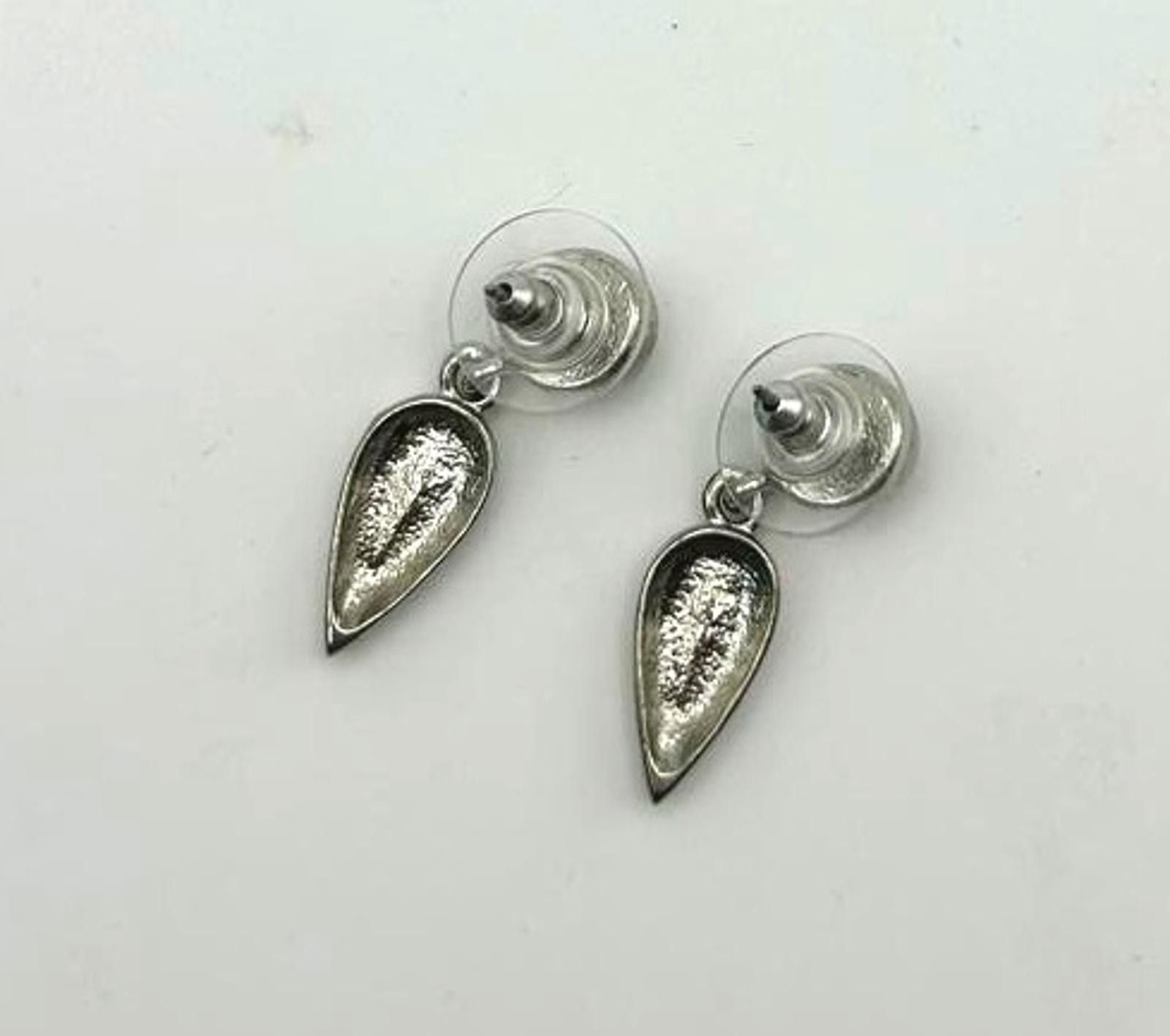 Designer Vintage Silver Tone Earrings – Minimalist Drop Jewelry Size ONE SIZE - 3 Thumbnail