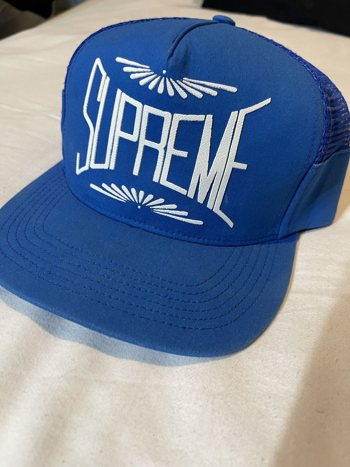 Supreme Supreme Blue Arc Logo Mesh SnapBack Size ONE SIZE - 2 Thumbnail