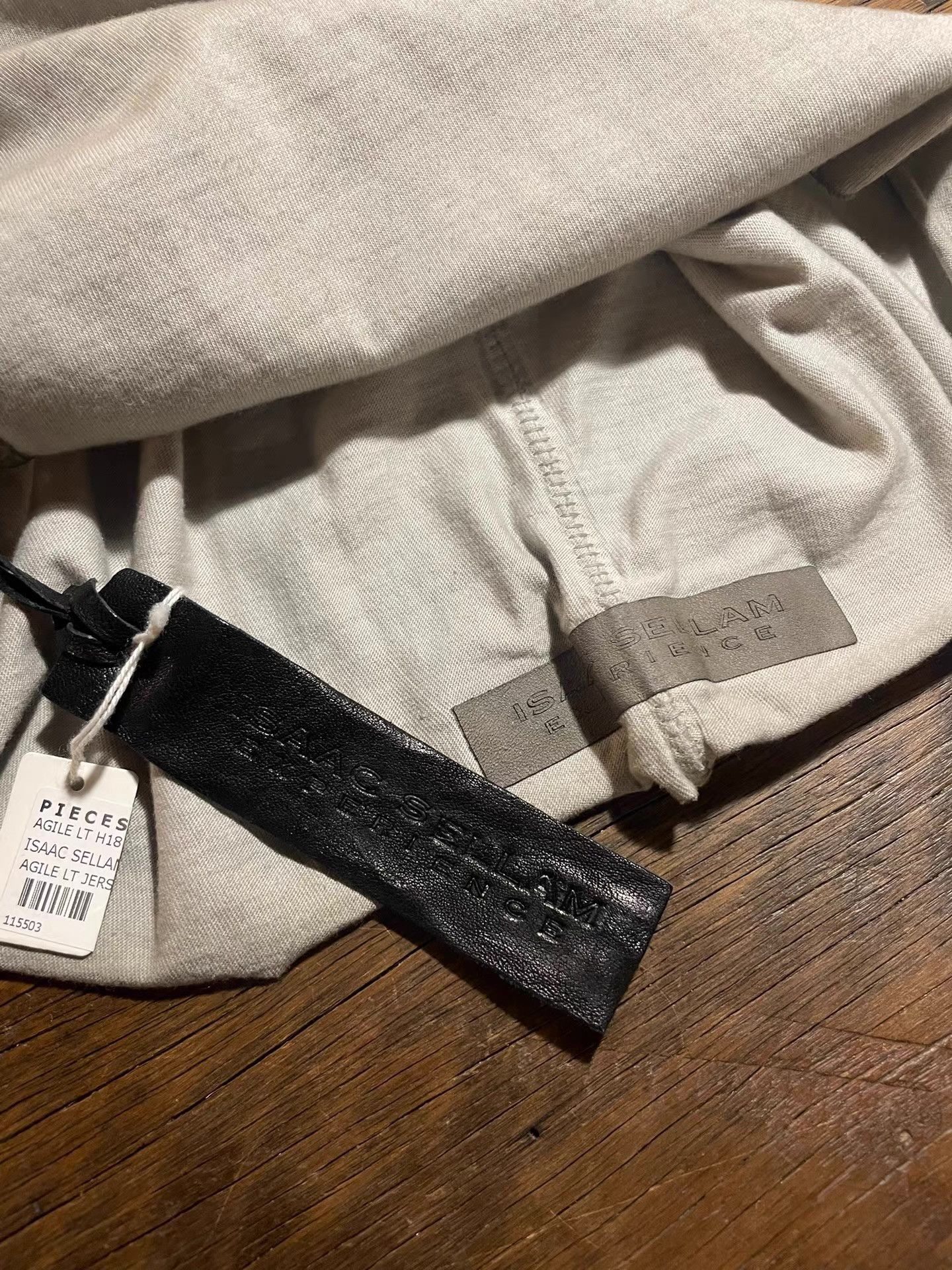 Isaac Sellam Experience Isaac Sellam Trim High-Neck Long Sleeve Top。 Ｑ25 Size S / US 4 / IT 40 - 3 Thumbnail