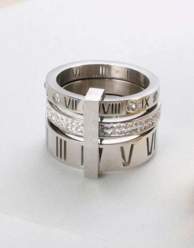 Designer Size 11 Ring 3 Layer Roman Vintage Jewelry Ring Size ONE SIZE - 1 Thumbnail
