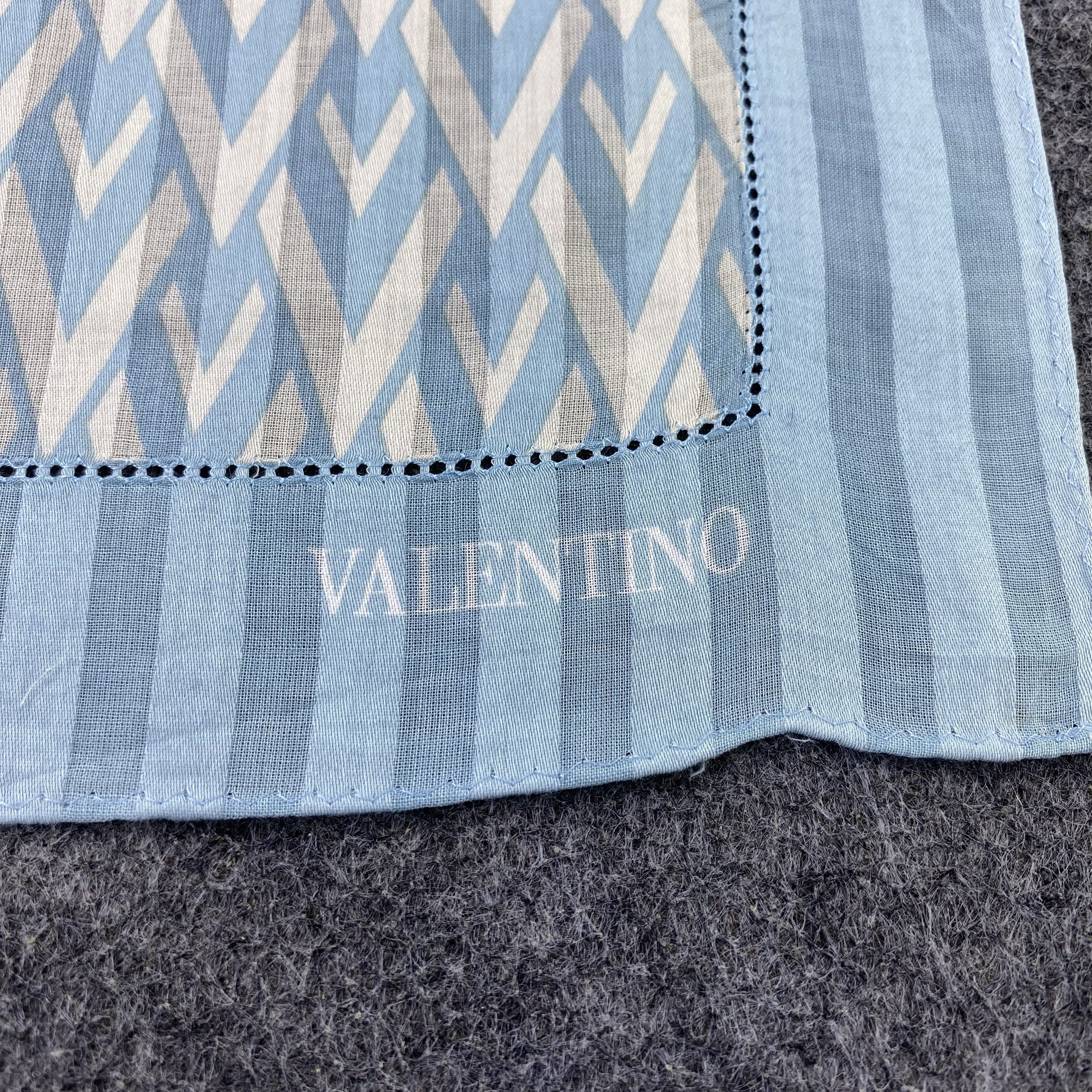 Valentino Valentino Handkerchief Neckerchief Bandana-B2058 Size ONE SIZE - 7 Thumbnail