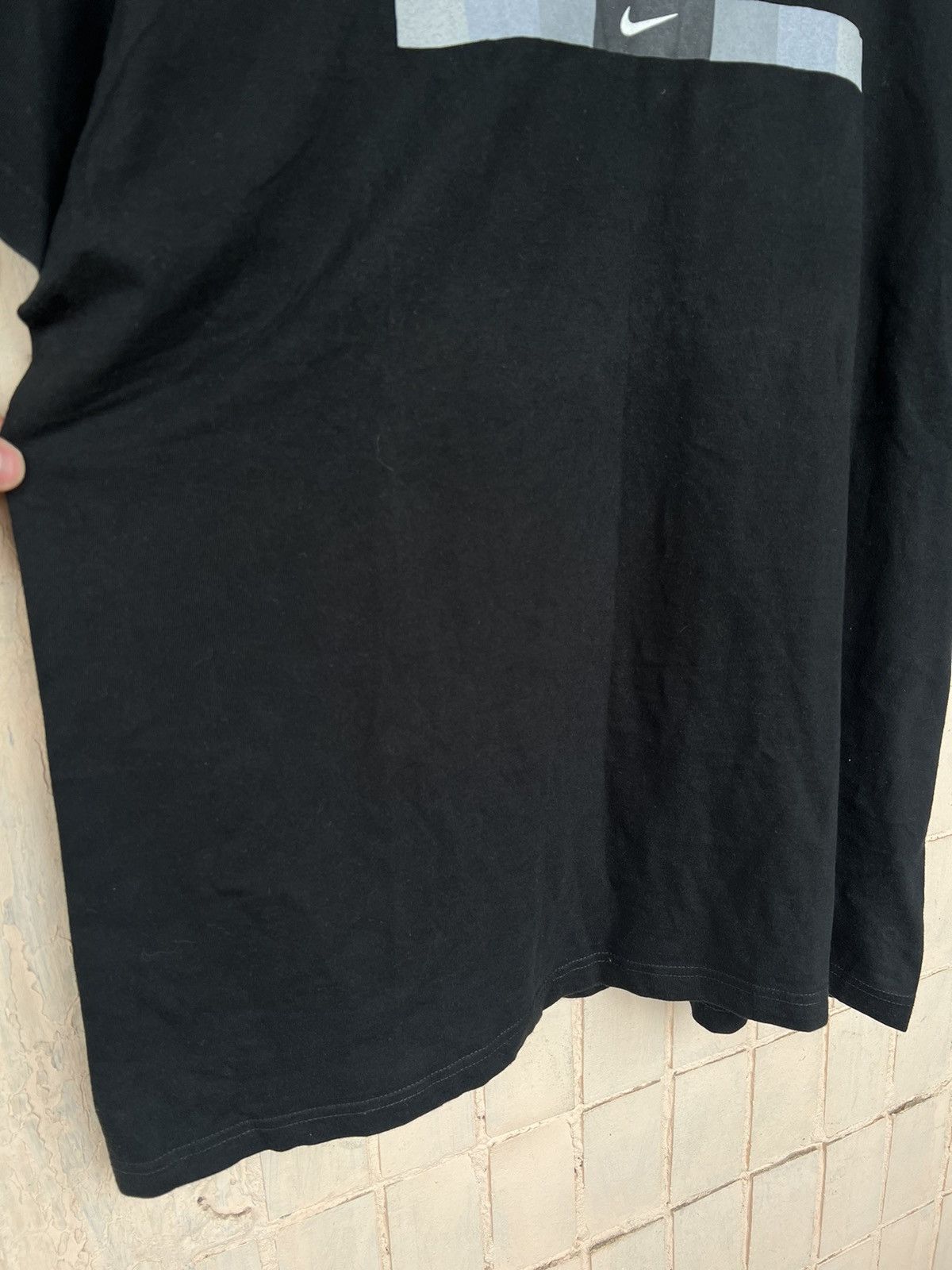 Nike Vintage Nike T Shirt Big Logo Swoosh 2000s Y2K Size US XL / EU 56 / 4 - 5 Thumbnail
