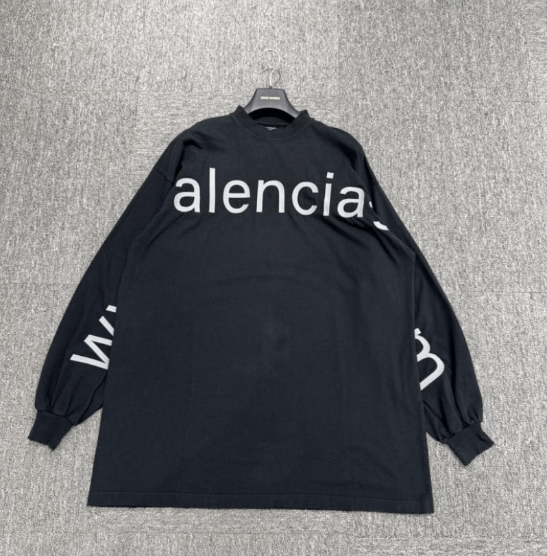 Balenciaga Balenciaga Oversized Long-Sleeve T-Shirt 3M Size US L / EU 52-54 / 3 - 1 Thumbnail