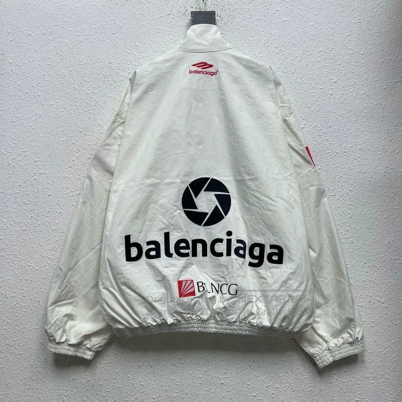 Balenciaga Balenciaga White racing logo embroidered zippered windbrea Size US S / EU 44-46 / 1 - 2 Thumbnail