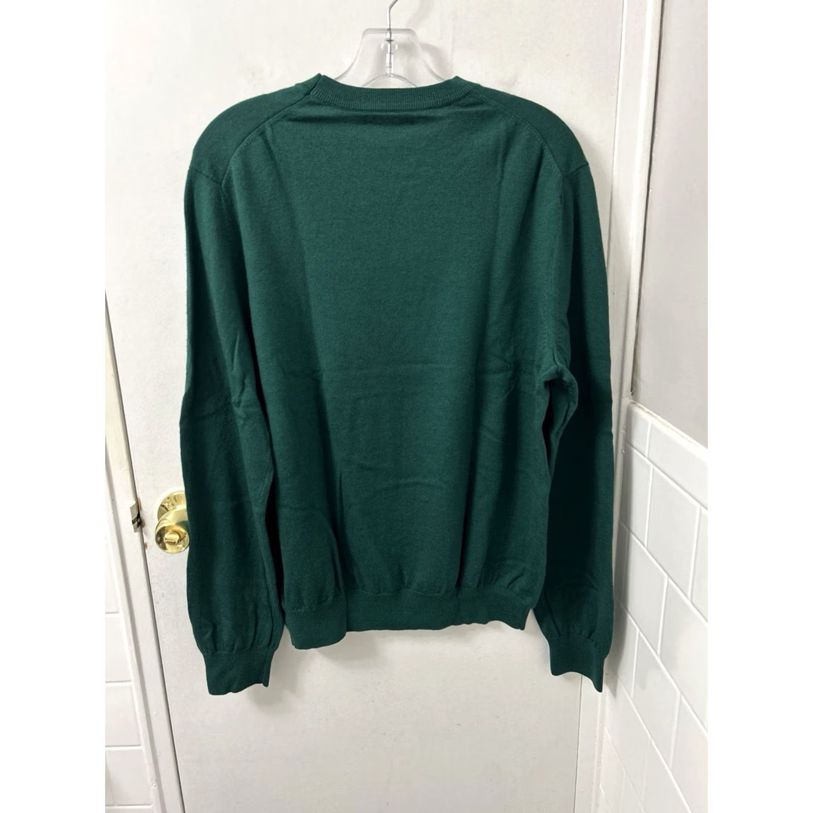 Banana Republic VINTAGE? No. Banana Republic Sweater Mens XL Green 100% Extra Fine Merino Wool Crewneck L/S Size US XL / EU 56 / 4 - 6 Thumbnail