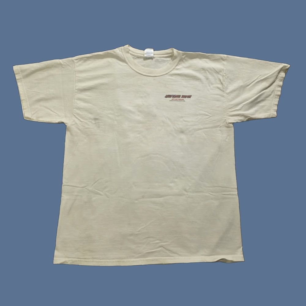 Gildan VINTAGE Gildan T-Shirt Mustang Depot Of Las Vegas Ford Mustang Men's XL White Graphic Print Cars Retro 90s Mens Size US XL / EU 56 / 4 - 1 Thumbnail