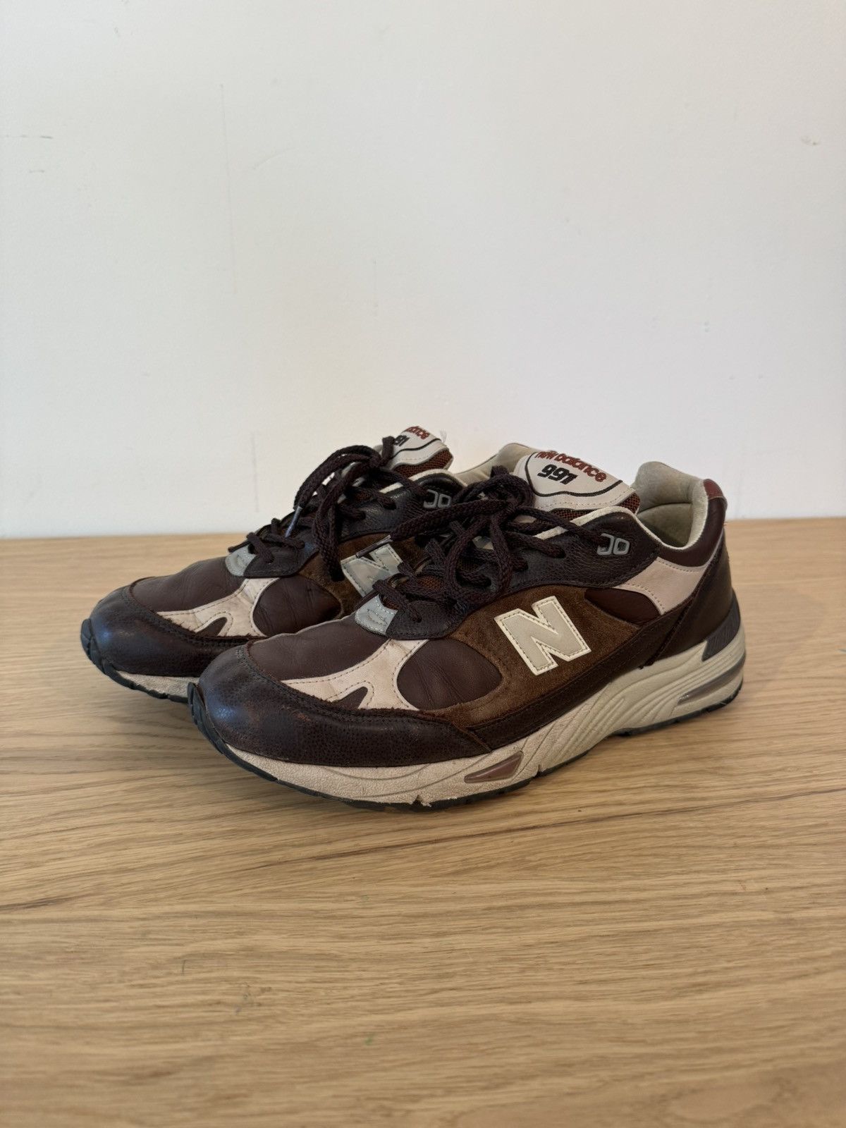 New Balance New Balance 991 Made in England Brown Leather (Mens 11) Size US 11 / EU 44 - 1 Thumbnail