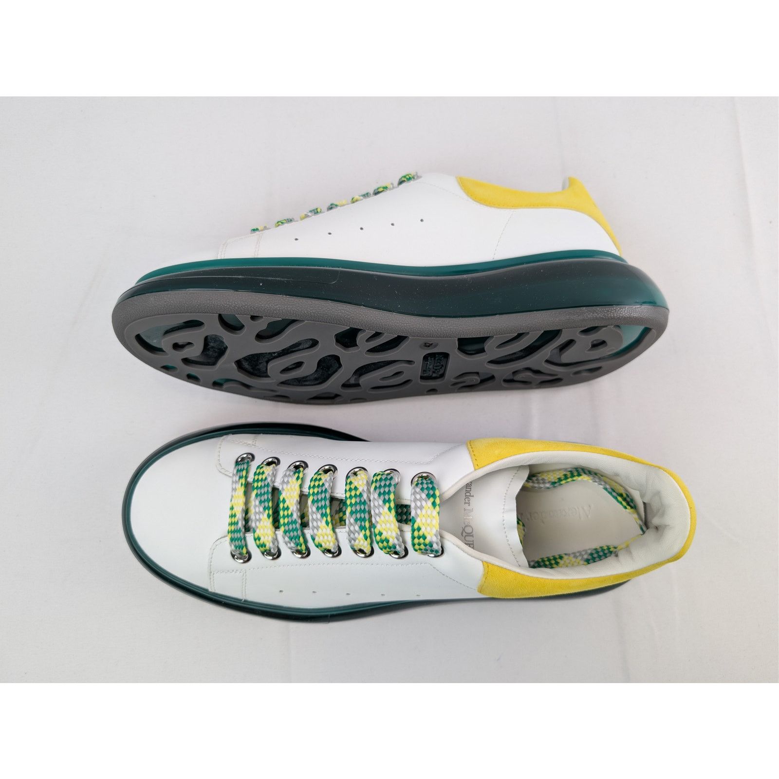 o1rshd1 Larry Sneakers in White/Yellow 42