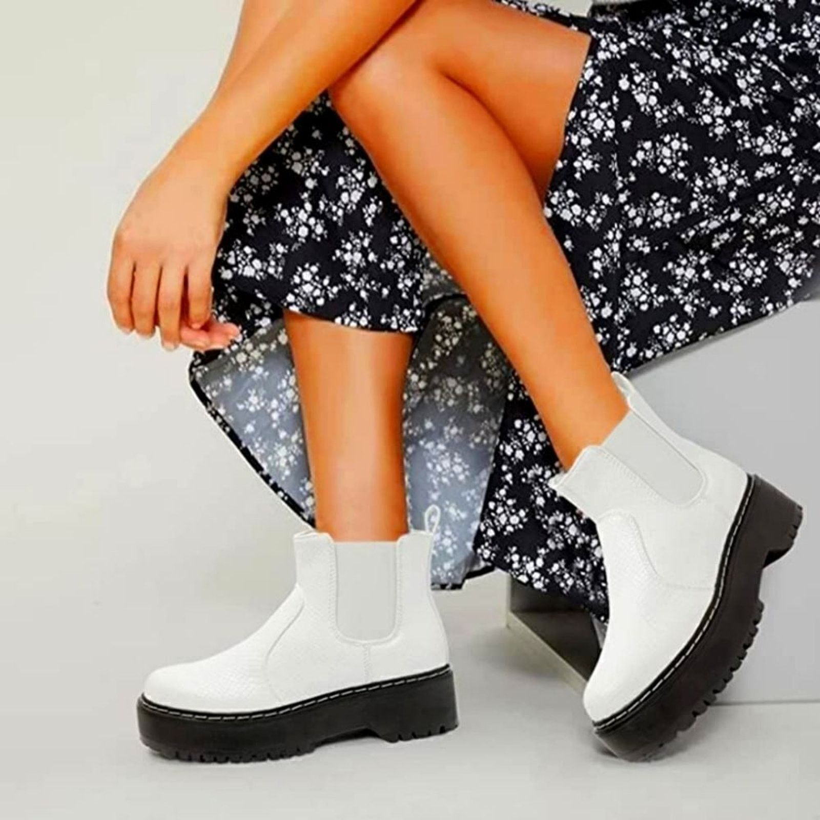 Other (80-4070) Katliu Women's Platform Ankle Boots Chelsea Sz 9 Size US 9 / IT 39 - 1 Thumbnail